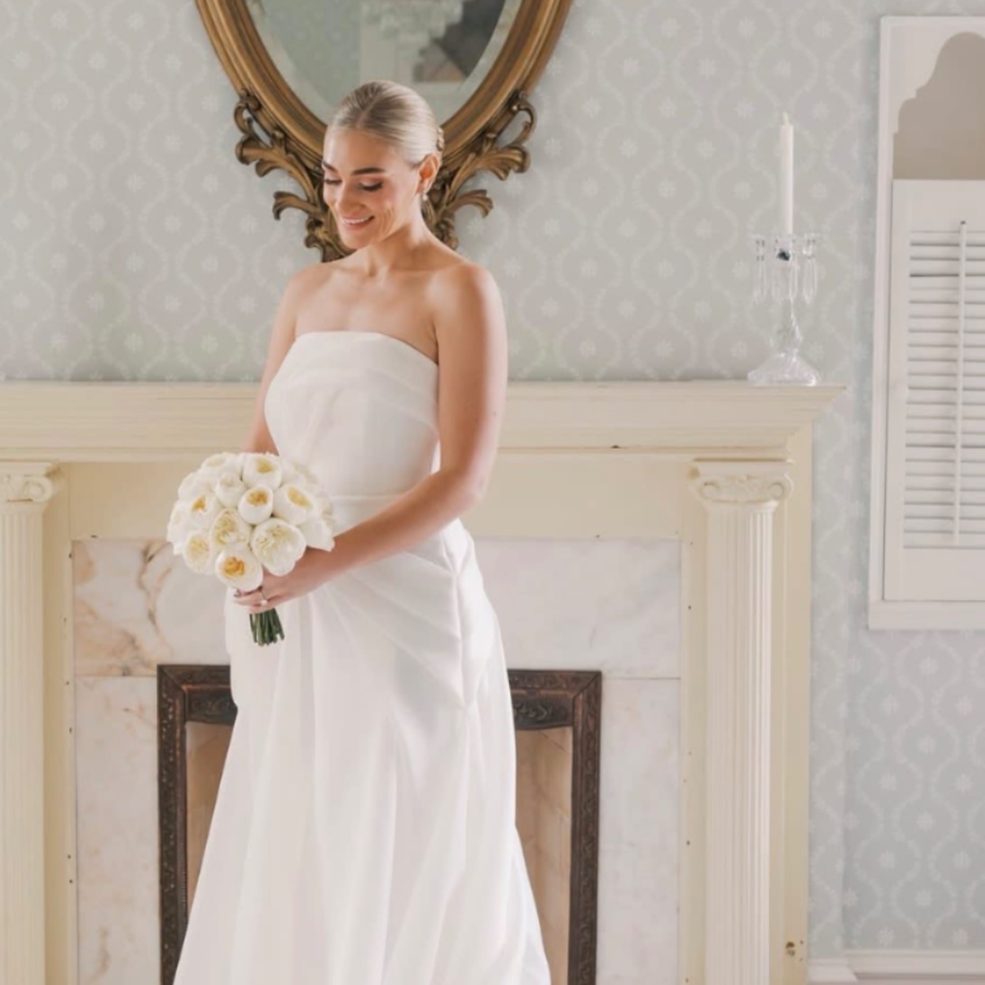 Custom Bridal Bouquet Collection
Choose the perfect style for your wedding day with
