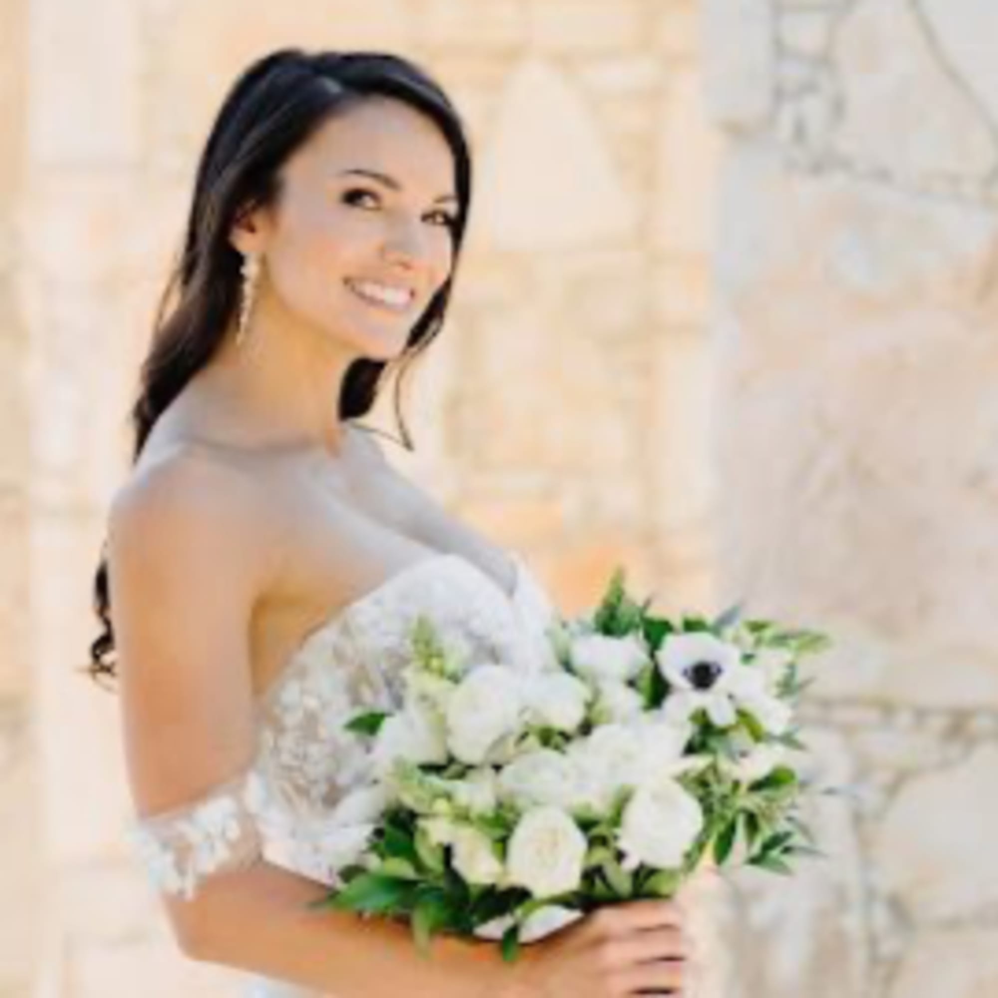 Custom Bridal Bouquet Collection
Choose the perfect style for your wedding day with