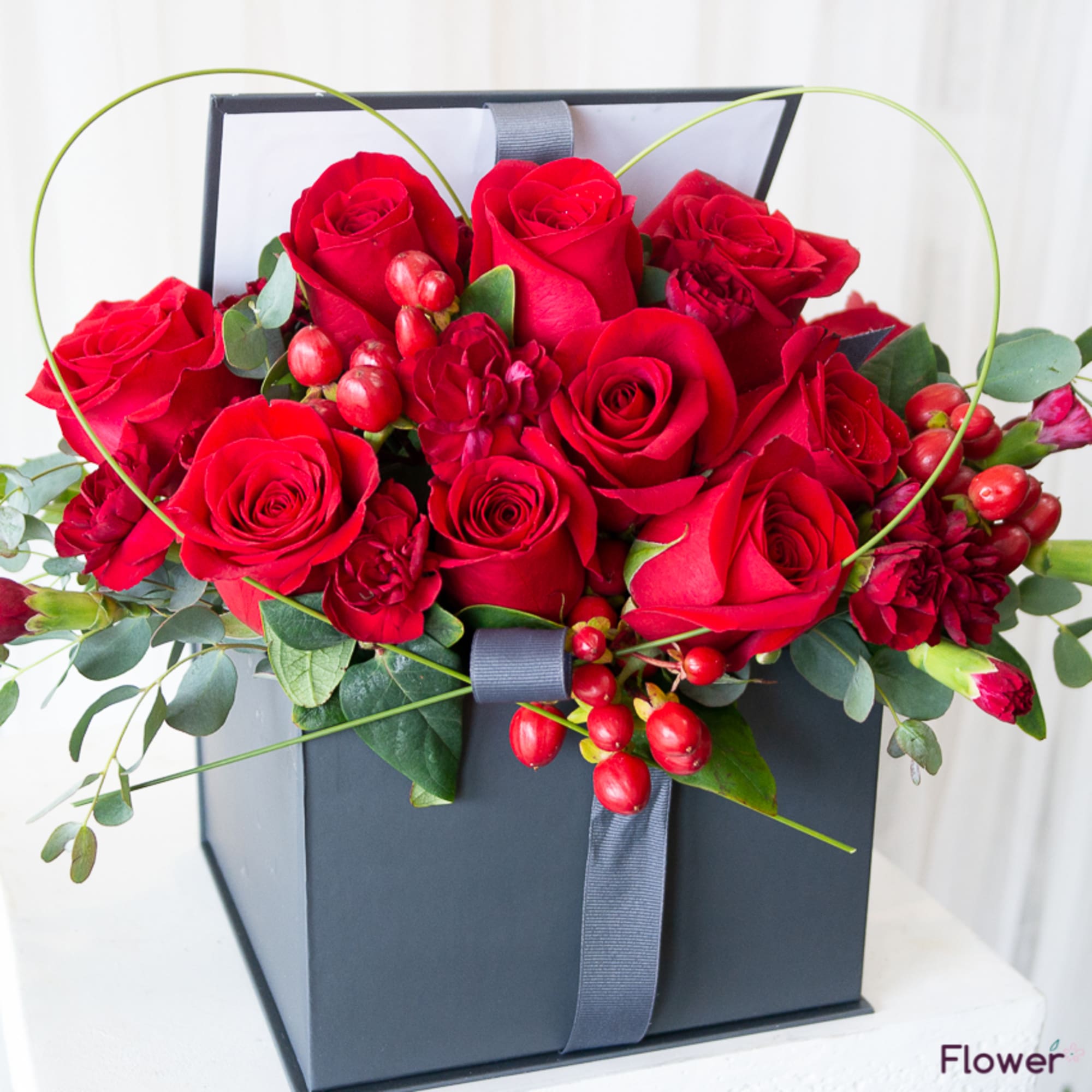 This modern floral gift box is a classy way of expressing your, photo 3 of 3