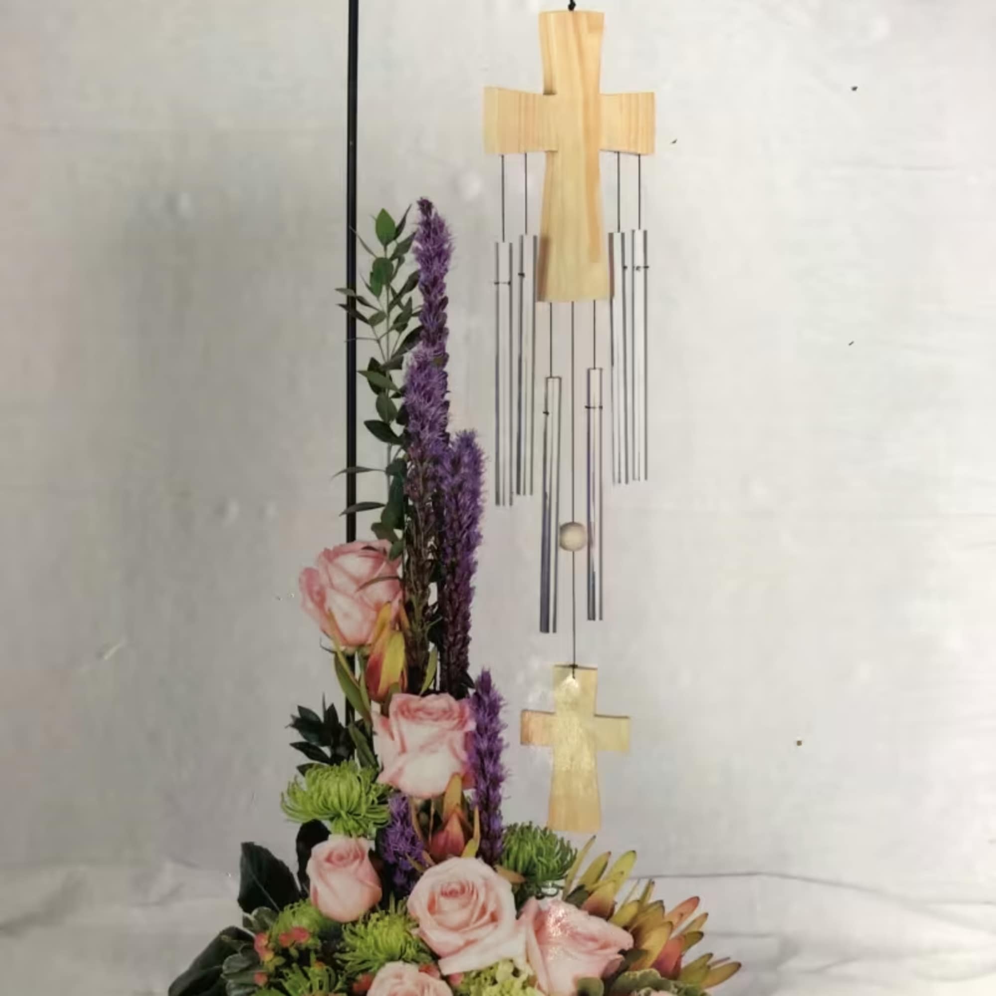 Will arrive boxed and wrapped with a ribbon. For your recipient to