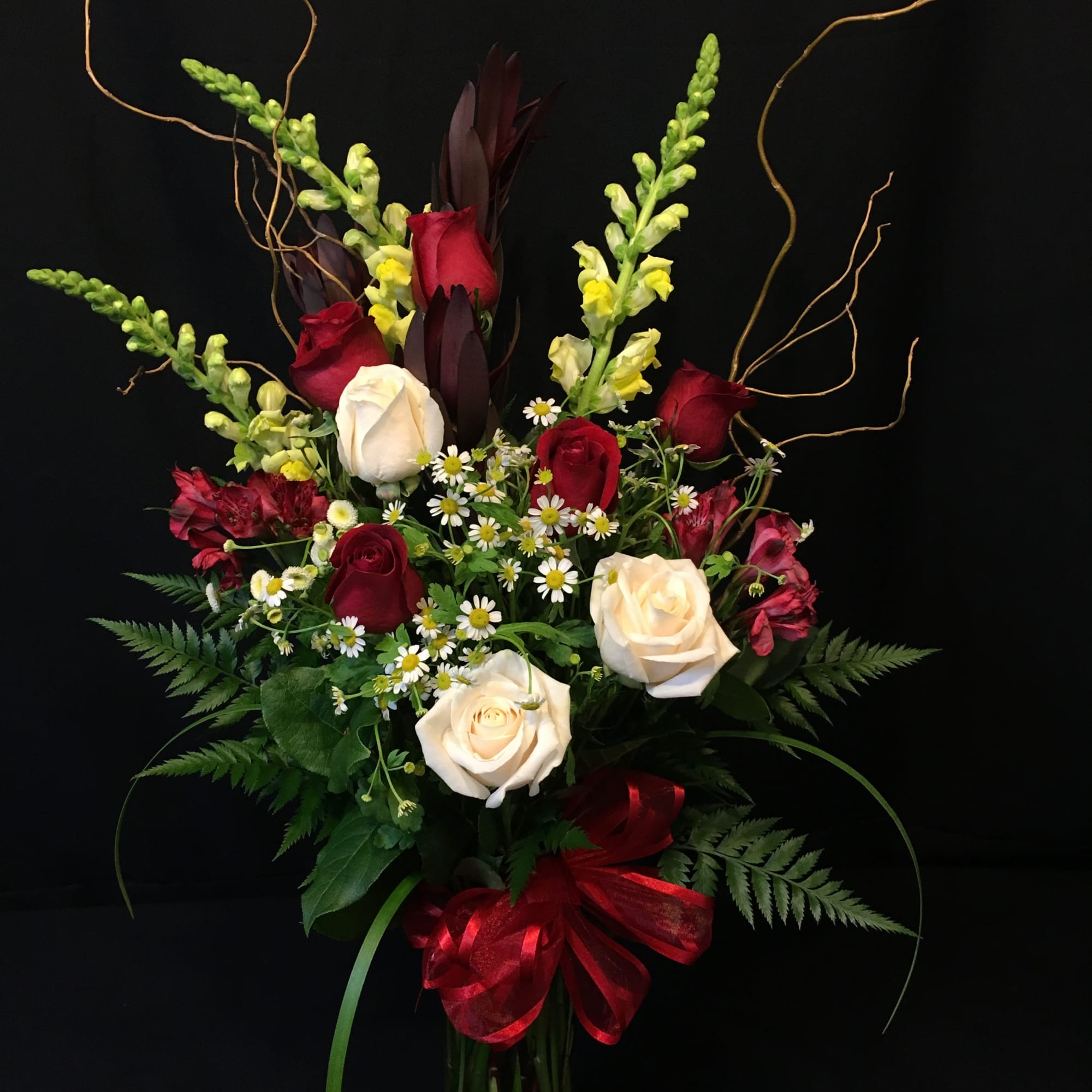 Rose color may vary. Unique and modern design for those who want