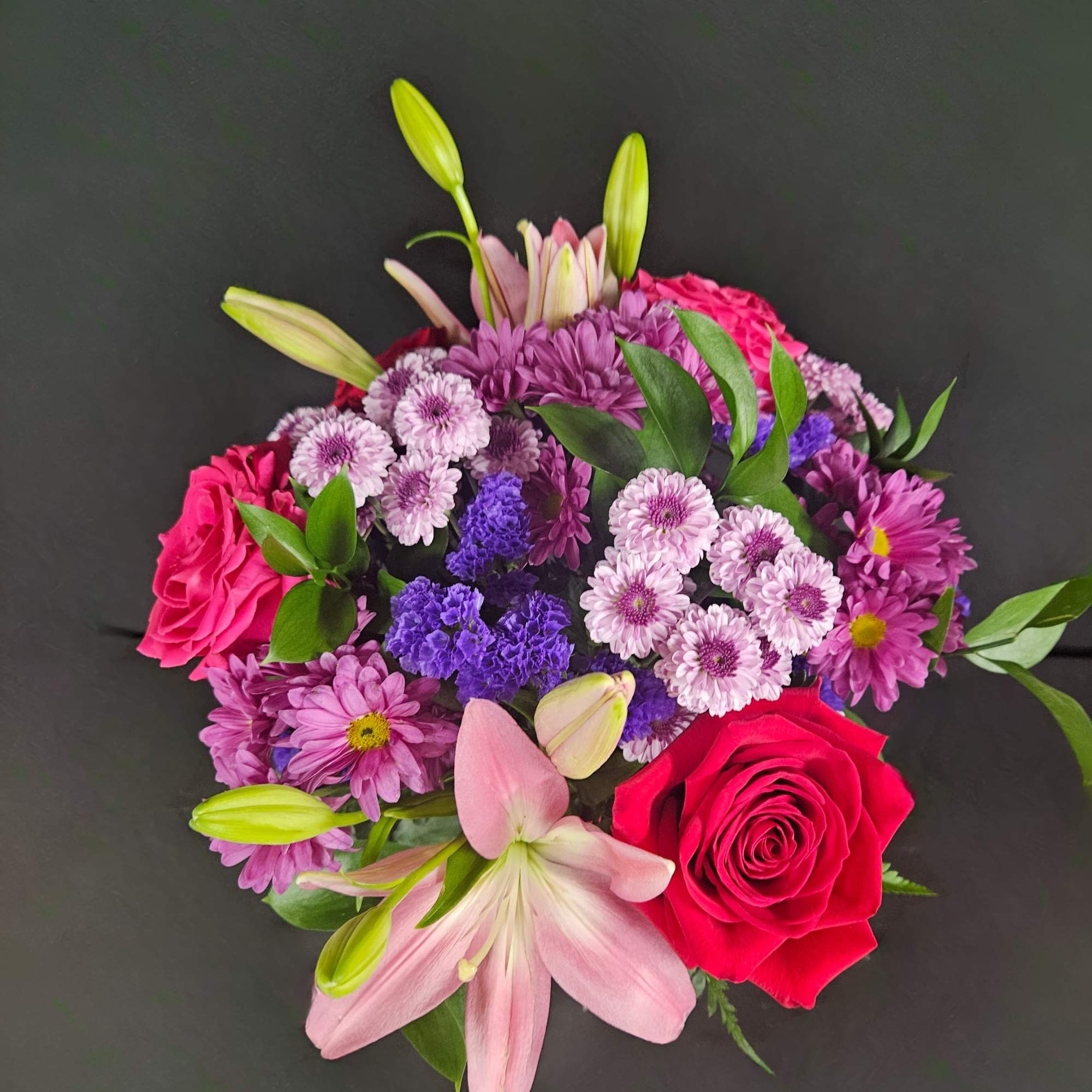 Express your love with a gorgeous bouquet of red and pink roses
