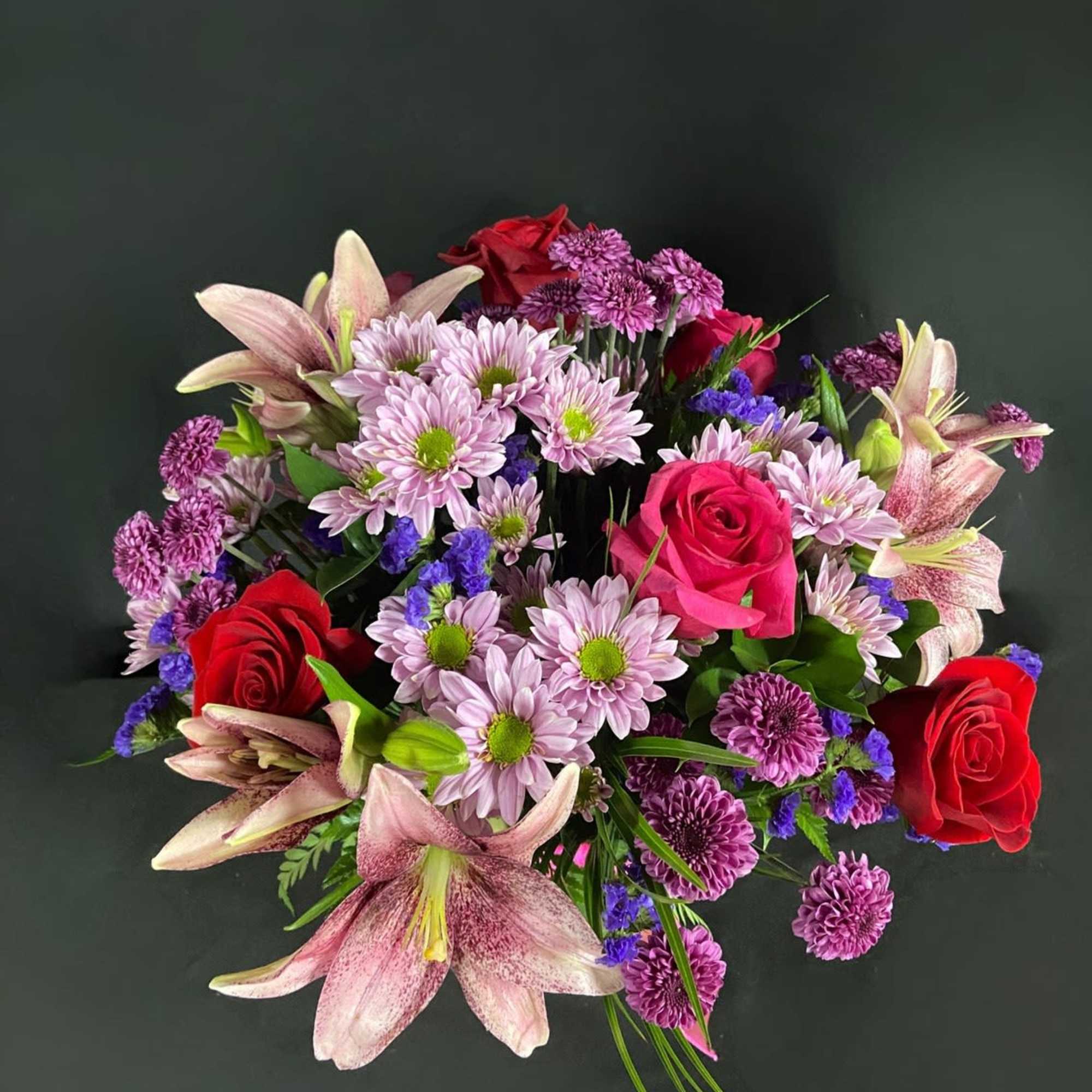 Express your love with a gorgeous bouquet of red and pink roses