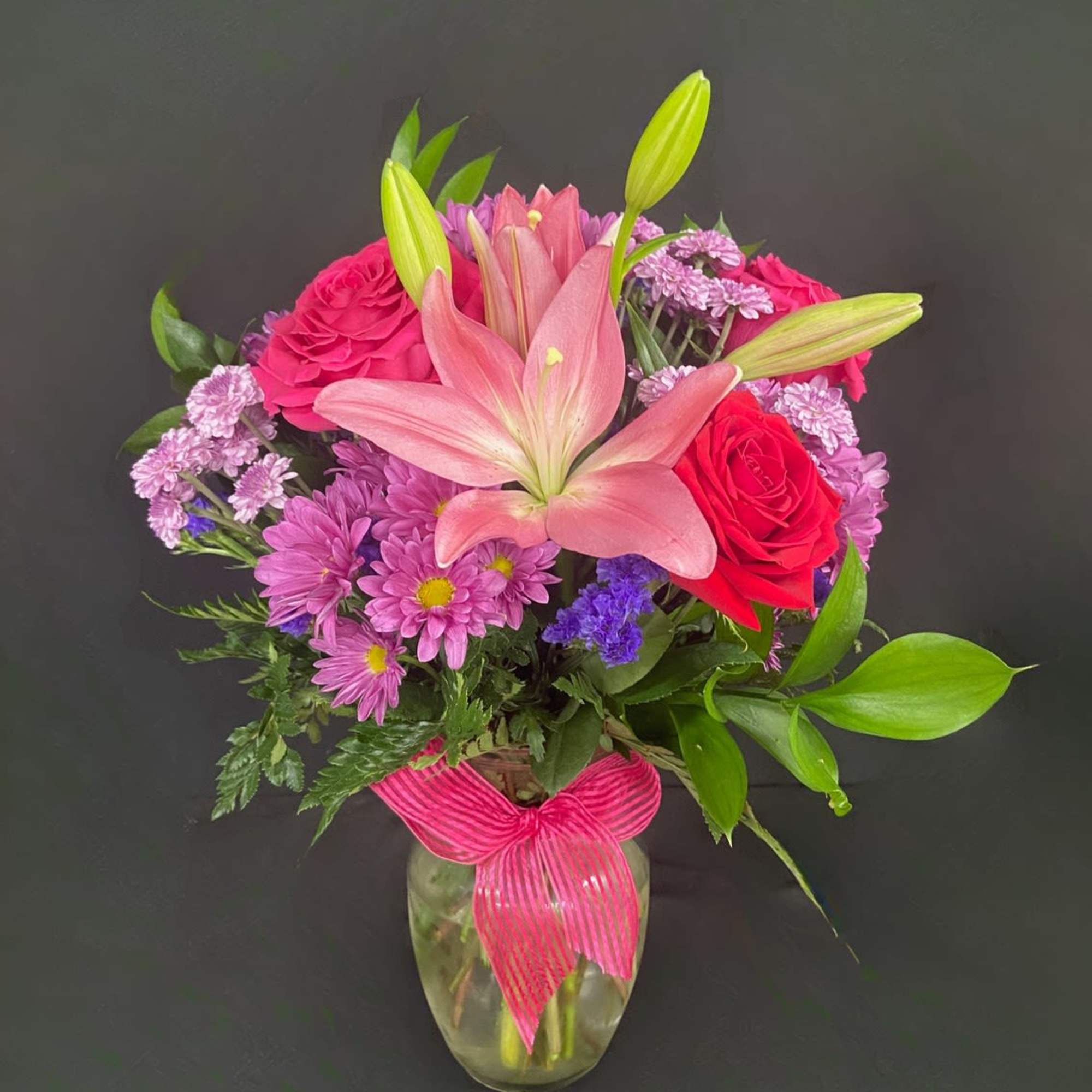Express your love with a gorgeous bouquet of red and pink roses