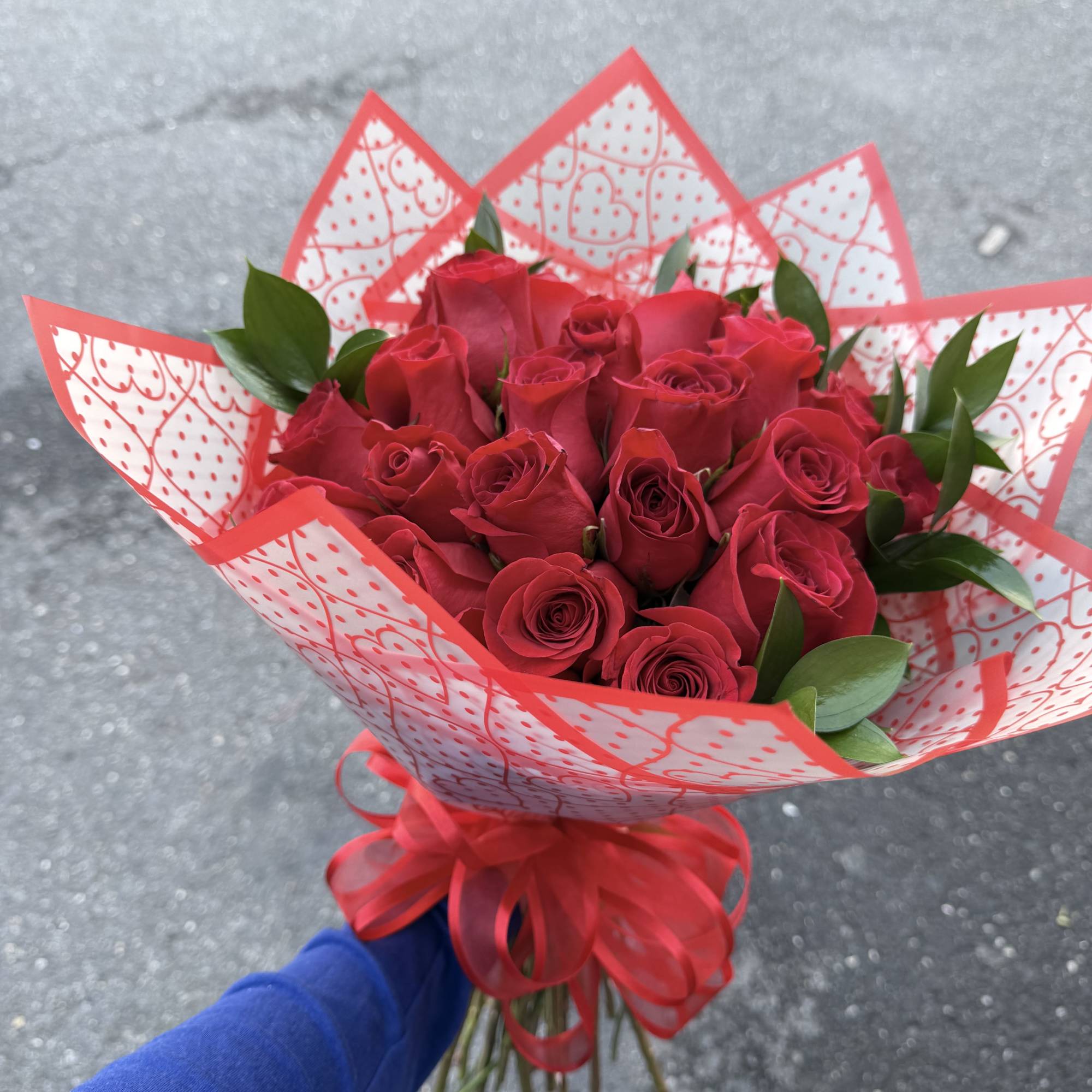 A 25 red rose bouquet, for paper color changes please add in