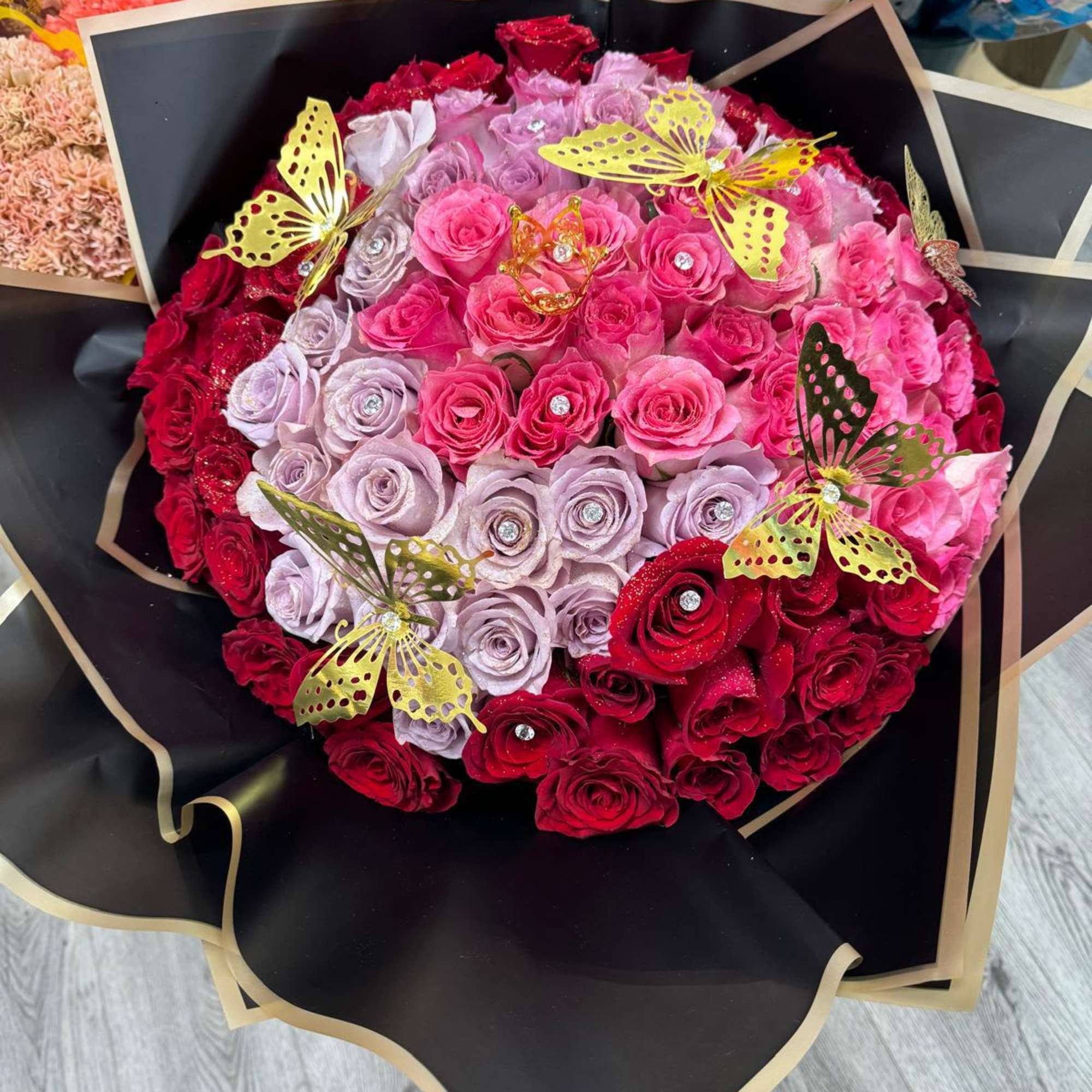 Mix roses Bouquet. 