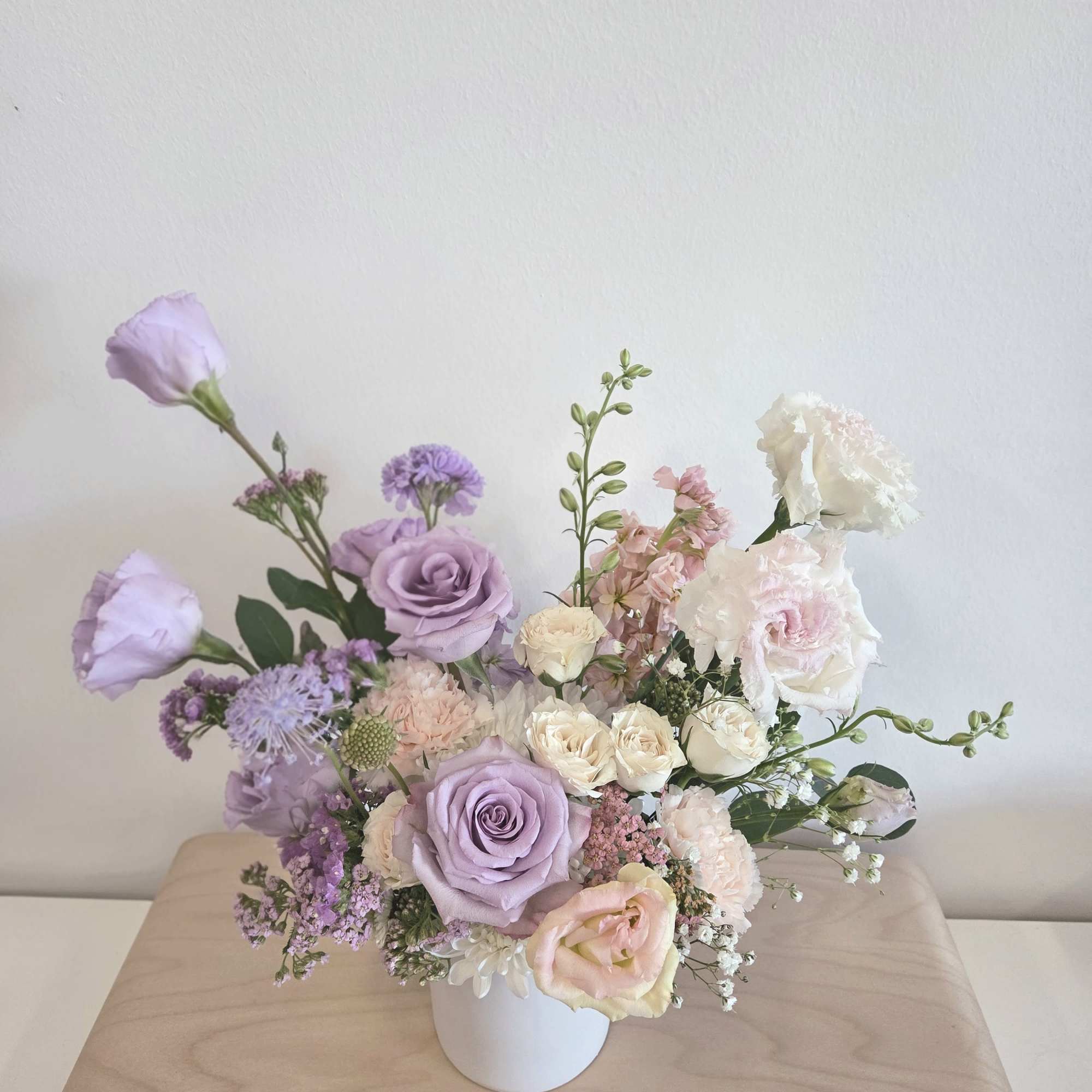  Vase Arrangement

Store Hours
Mon&ndash;Fri: 9:30 a.m. &ndash; 6:00 p.m.
Sat: 9:00 a.m. &ndash;