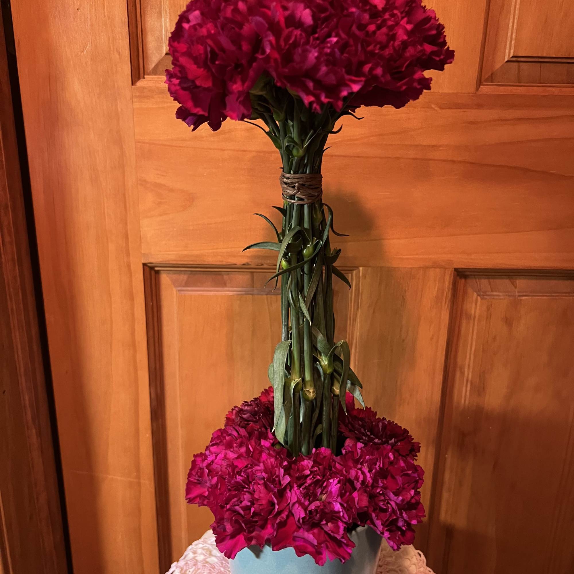 Our deluxe choice will add additional flowers to the bouquet. Inter-dispersed between