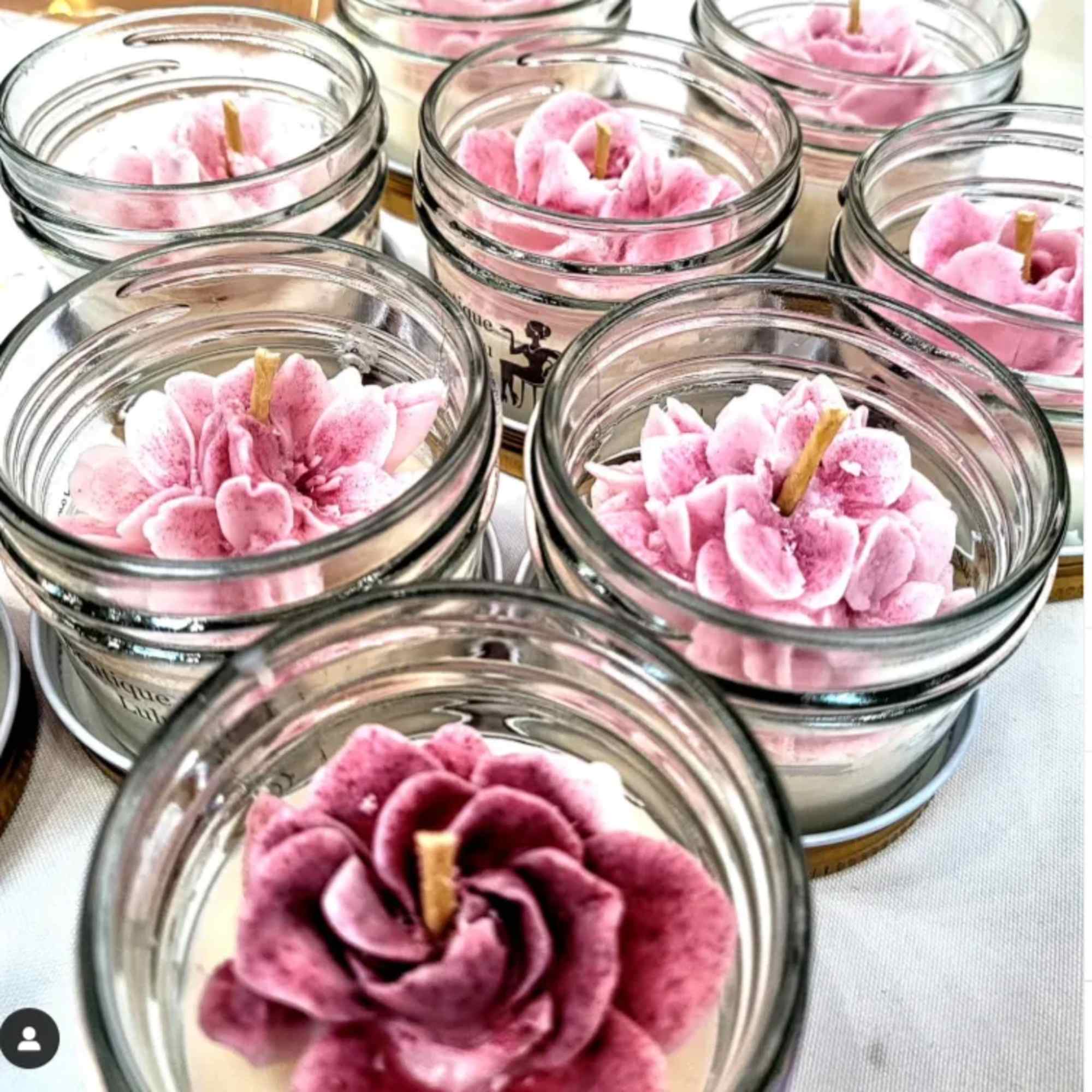 Candle made with all natural beeswax and organic coconut oil. All candles, photo 4 of 4