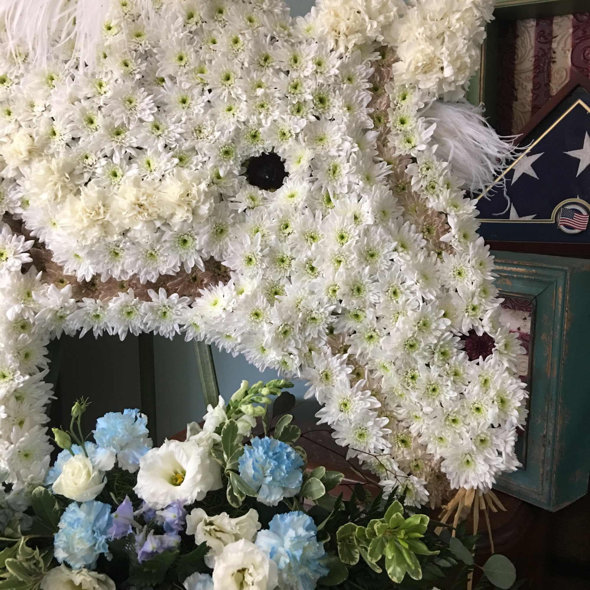 36" x 24" horse with cluster of flowers including white mums, carnations, photo 2 of 3