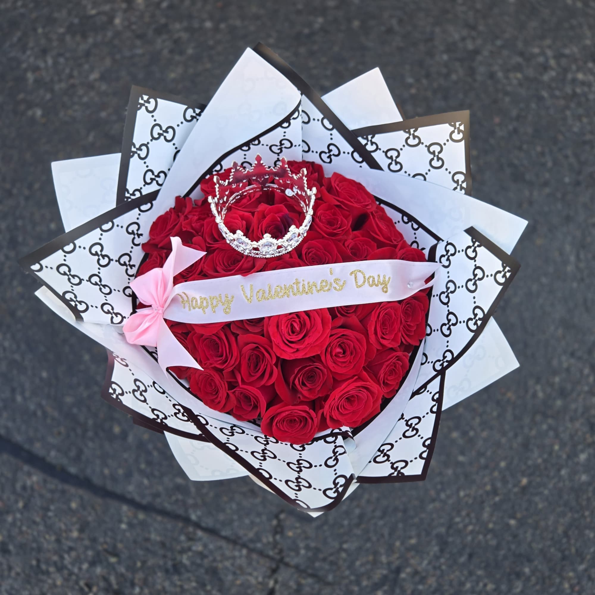 todas las fotografias agregadas son creaciones nuestras
25 rosas $144.37
50 rosas $223.00
75 rosas