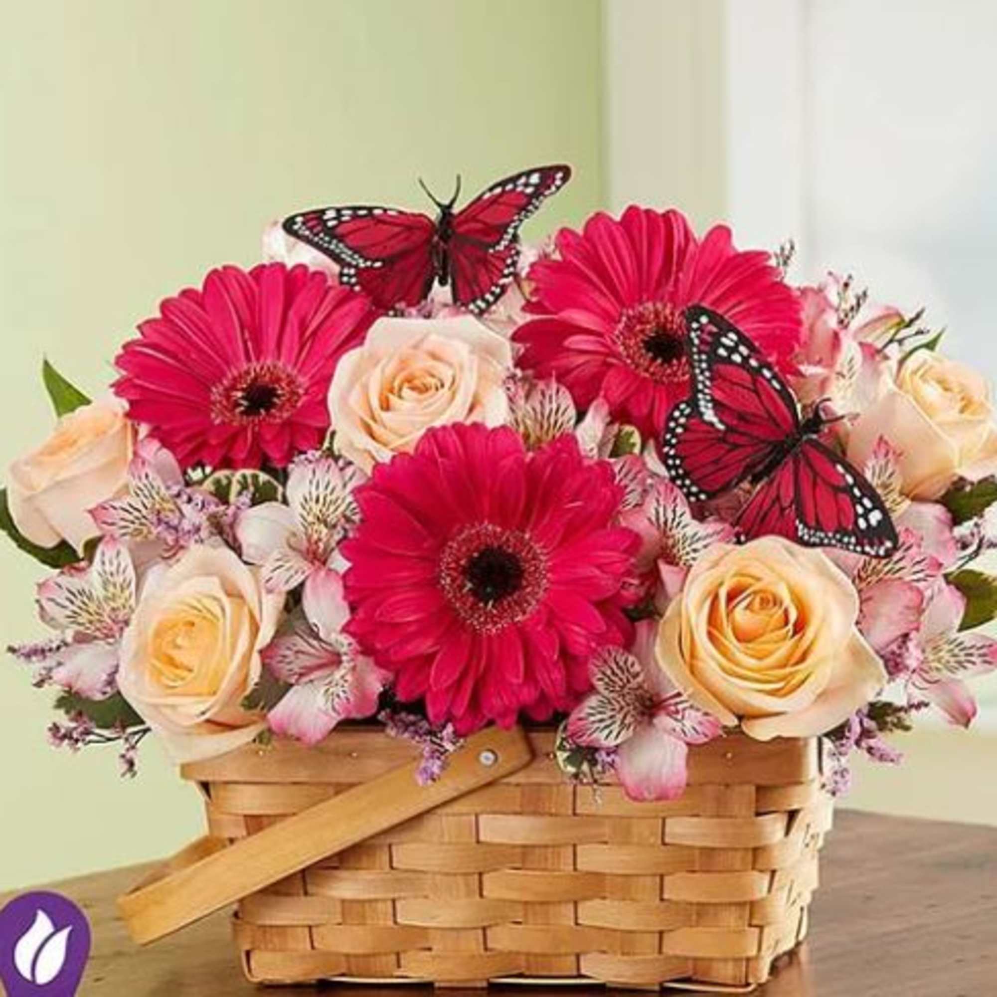Thoughts of warm spring days inspired floral designer Wendell Cook from 1-800-Flowers