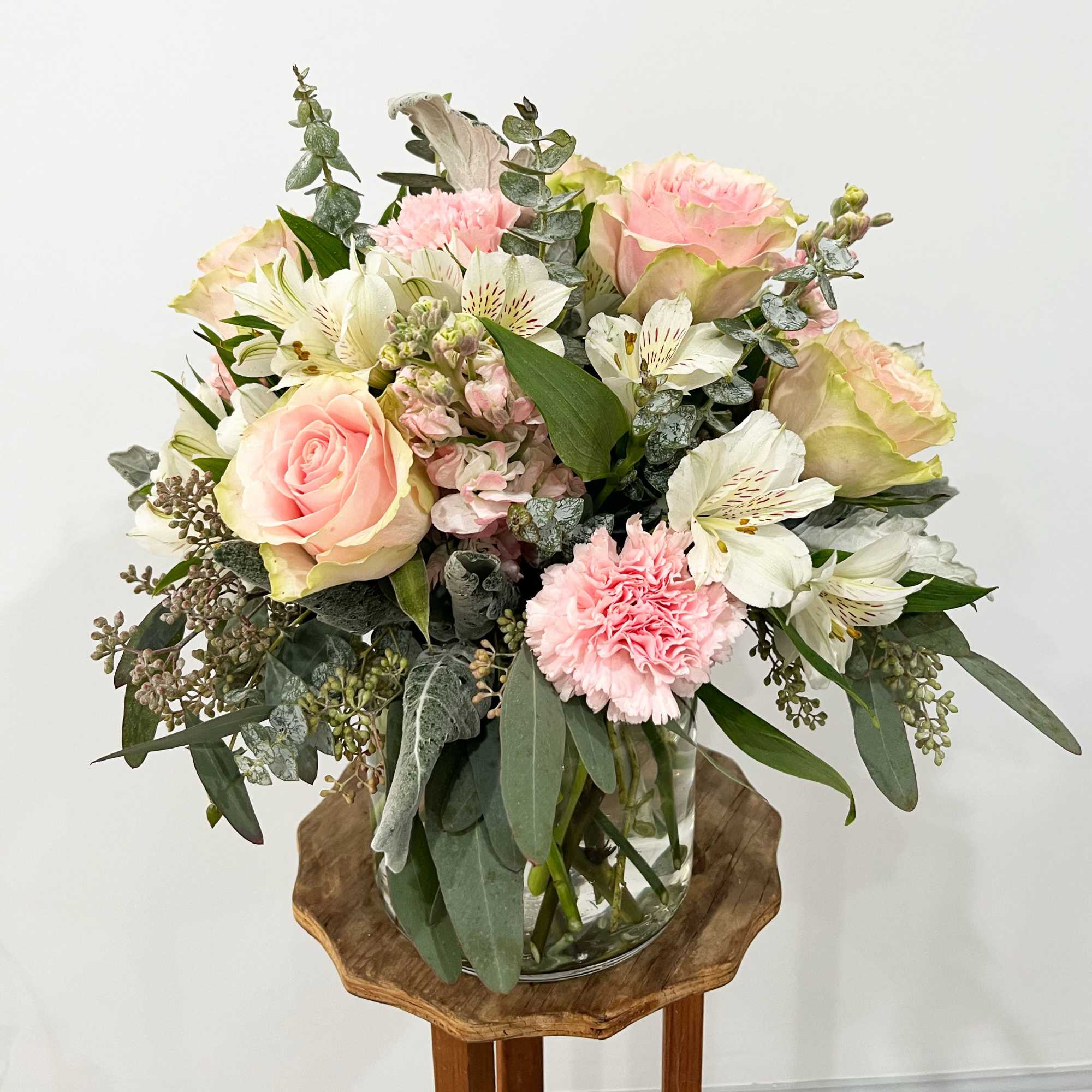 You&rsquo;ll have them at first blush when they see this stunning bouquet.