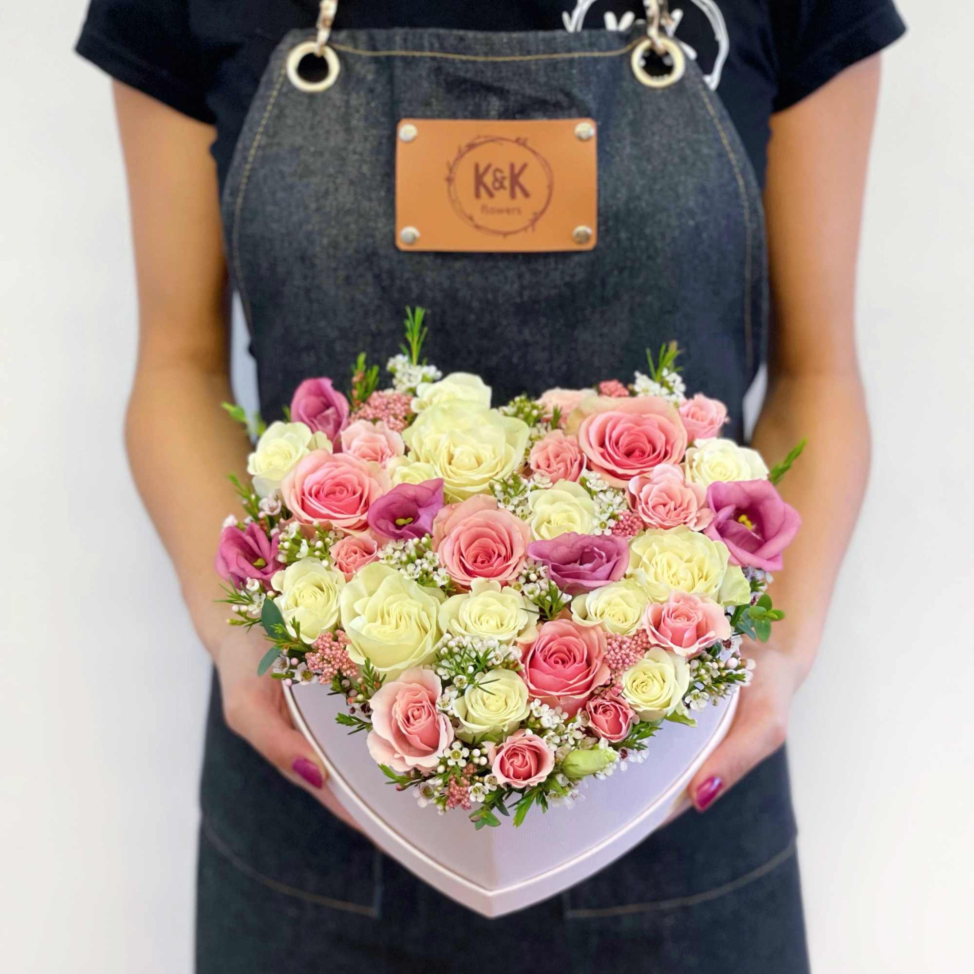 Mixed flowers, from romantic and gentle to an edgy and interesting look.