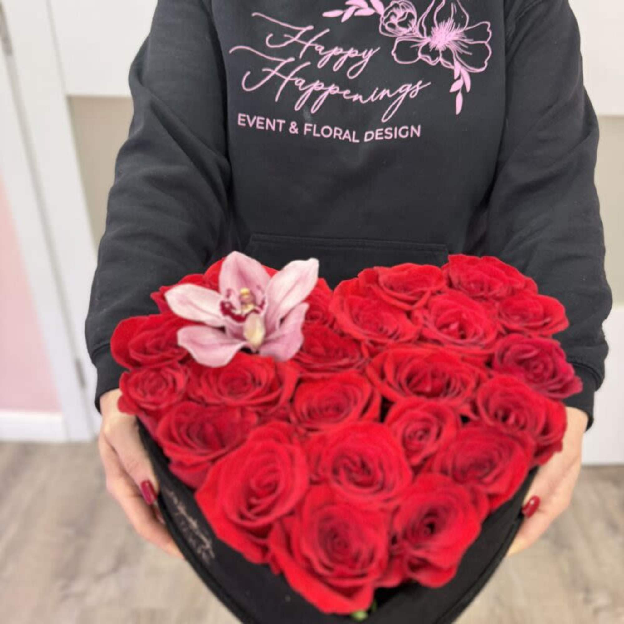 Make a statement of love with our Heart Rose Box, a luxurious, photo 3 of 5
