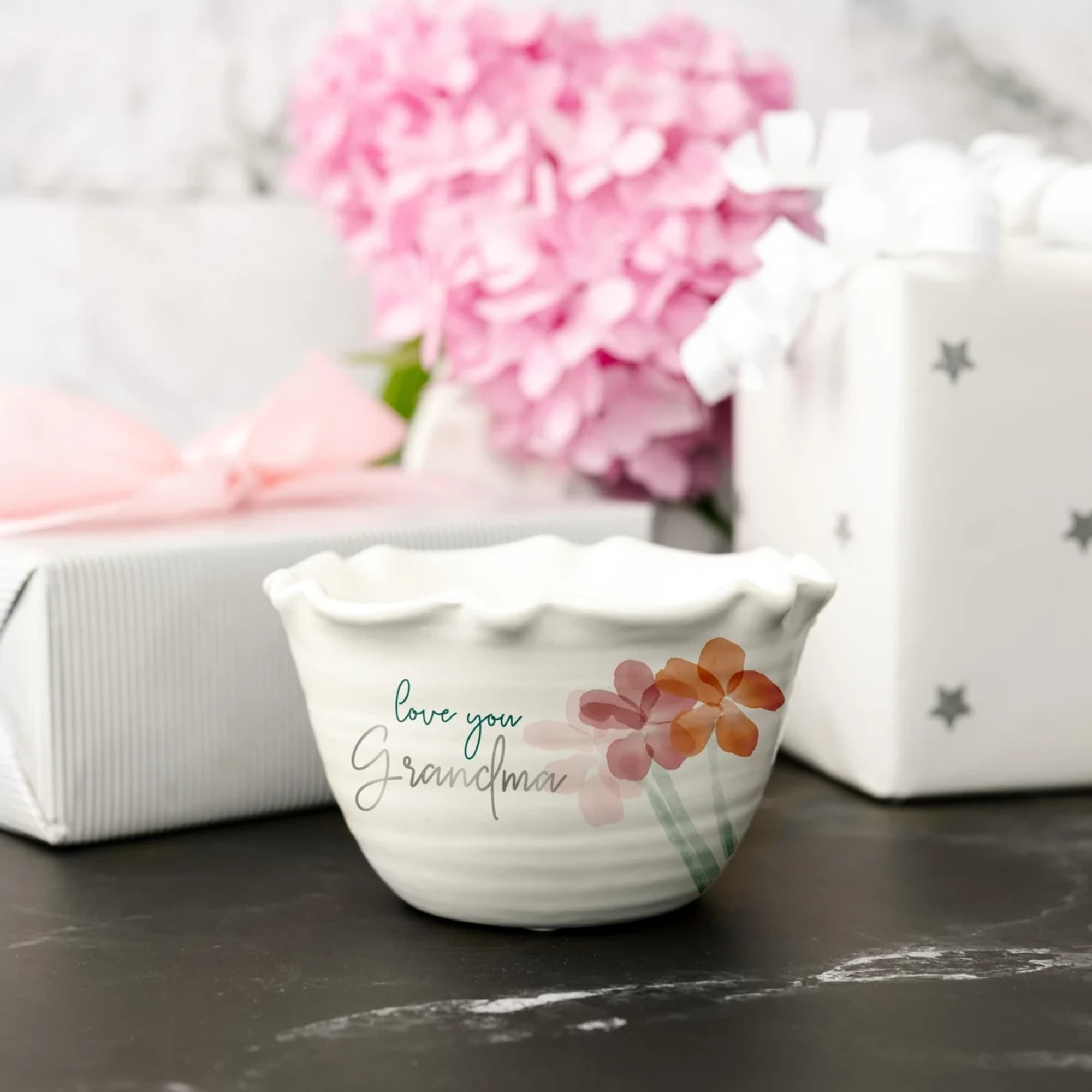 Organic wave-shaped handmade pottery feel stoneware vessel with 100% cotton single wick, photo 2 of 2