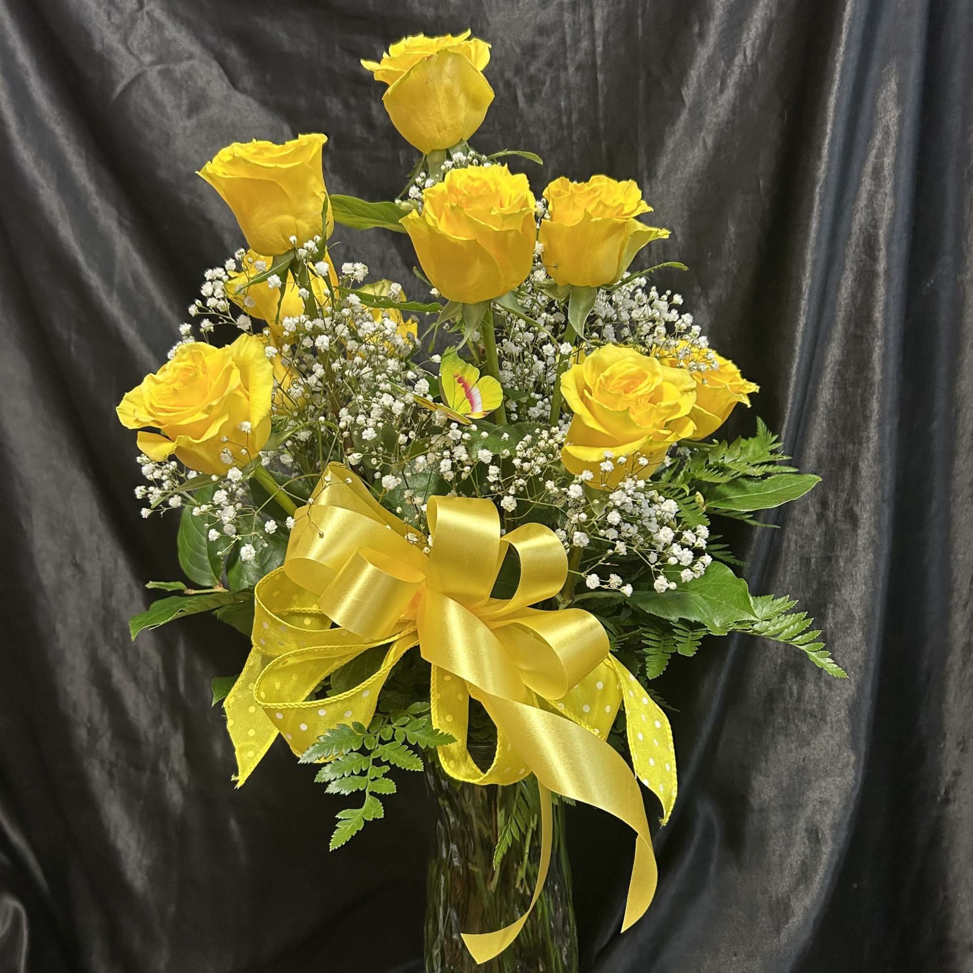 DOZEN LONG STEM LAVENDER ROSES ARR. : ALSO AVAILABLE IN YELLOW, ORANGE