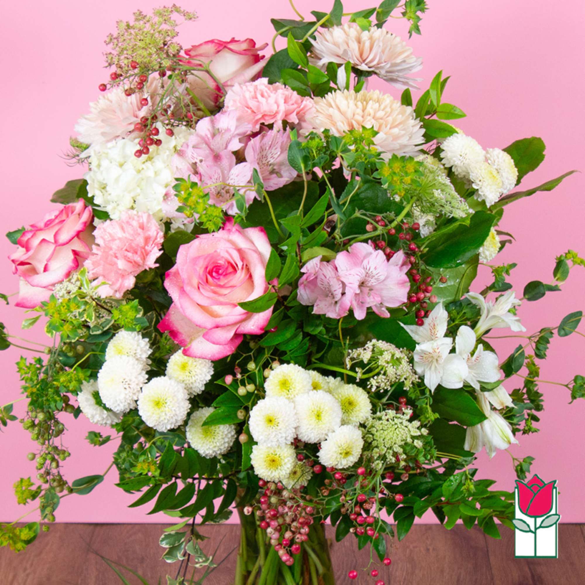 Pink and white mixed bouquet with roses and chrysanthemums, photo 2 of 4