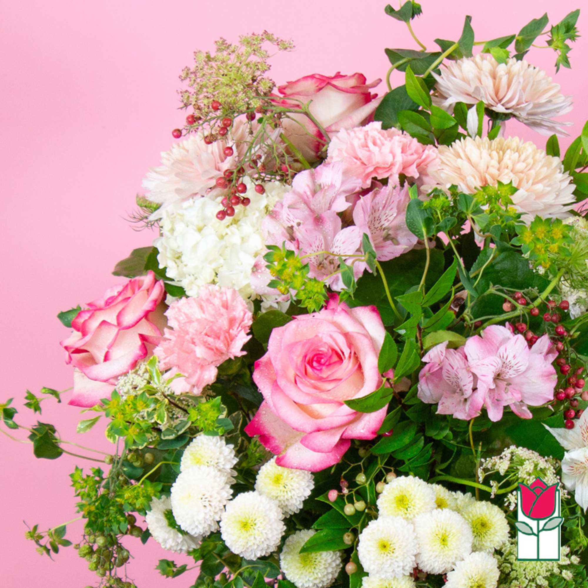 Pink and white mixed bouquet with roses and chrysanthemums, photo 3 of 4