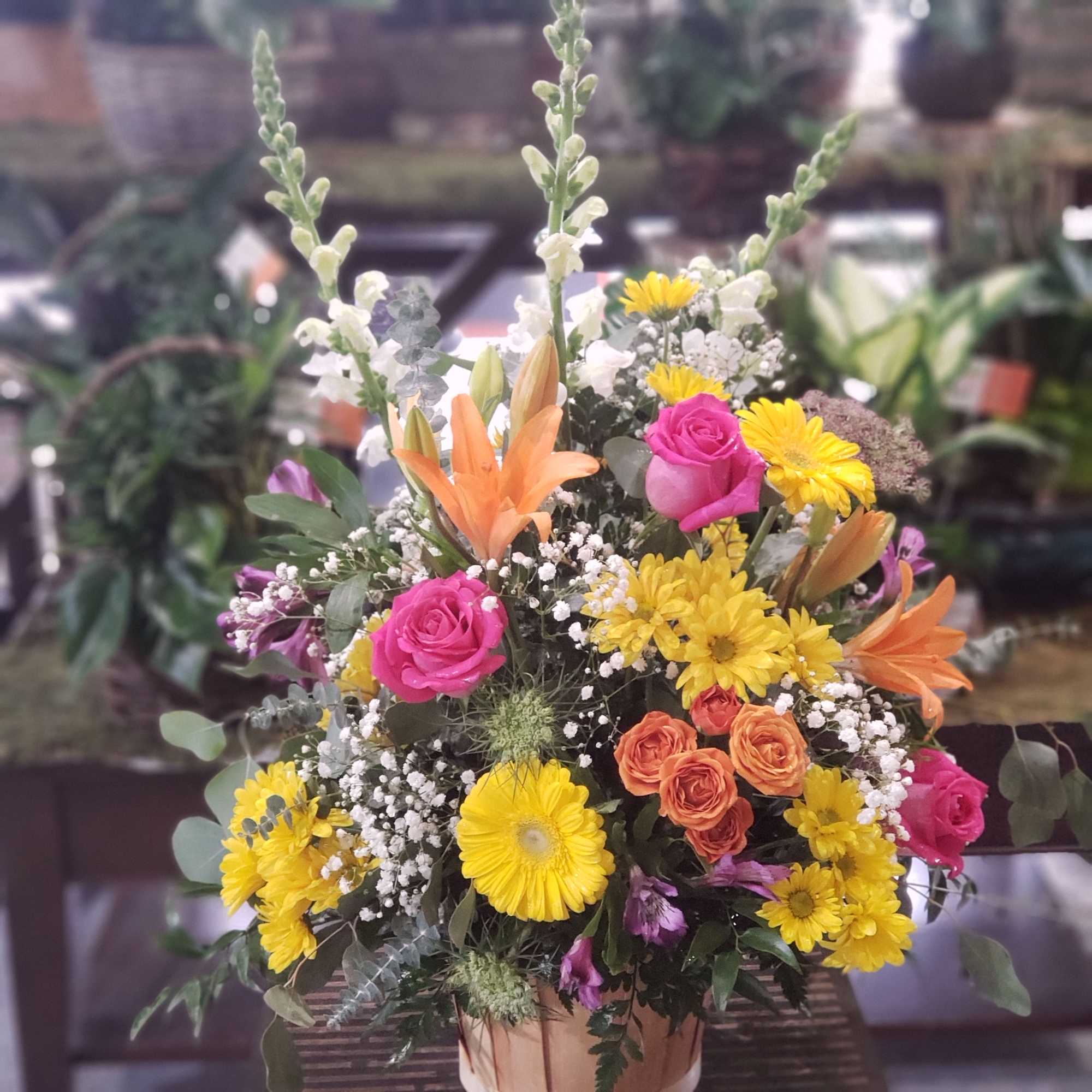 A basket of Snapdragons, Queen Ann's Lace, Daisies, Roses, Lilies, Austromeria, Salal, photo 3 of 3