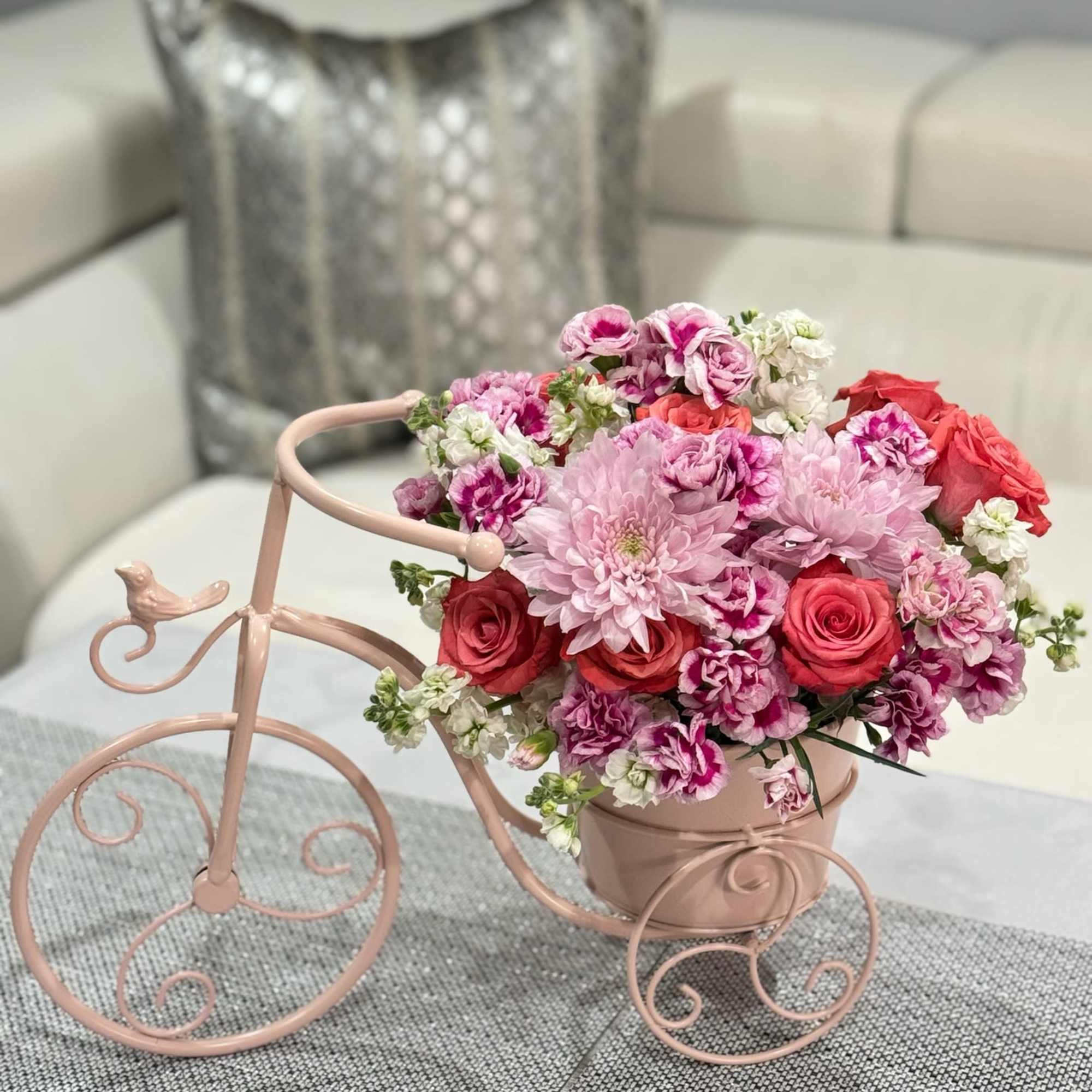 This charming, vintage-inspired arrangement is a masterclass in texture and color, blending, photo 2 of 4