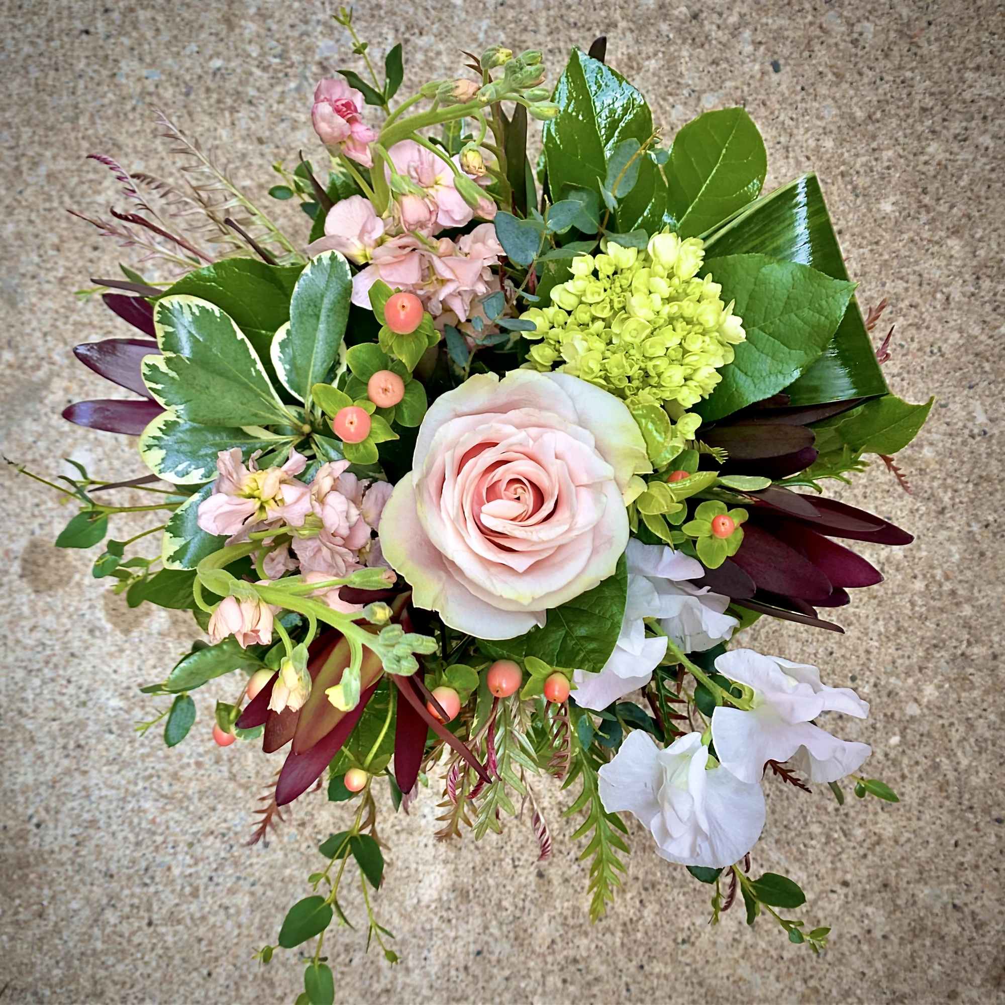 Elegant, trendy, and stunning: the Boho Beauty design is a wonderful gift, photo 2 of 3