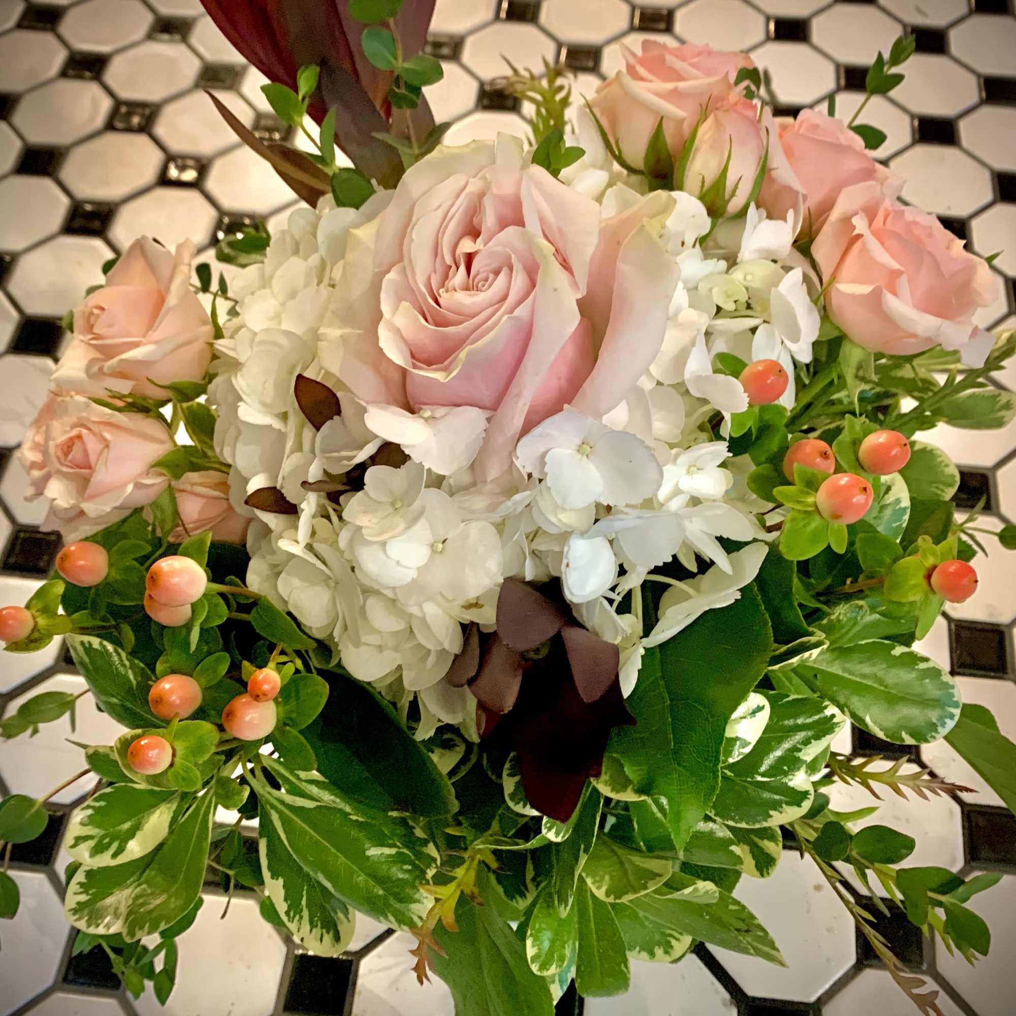 Elegant, trendy, and stunning: the Boho Beauty design is a wonderful gift, photo 3 of 3
