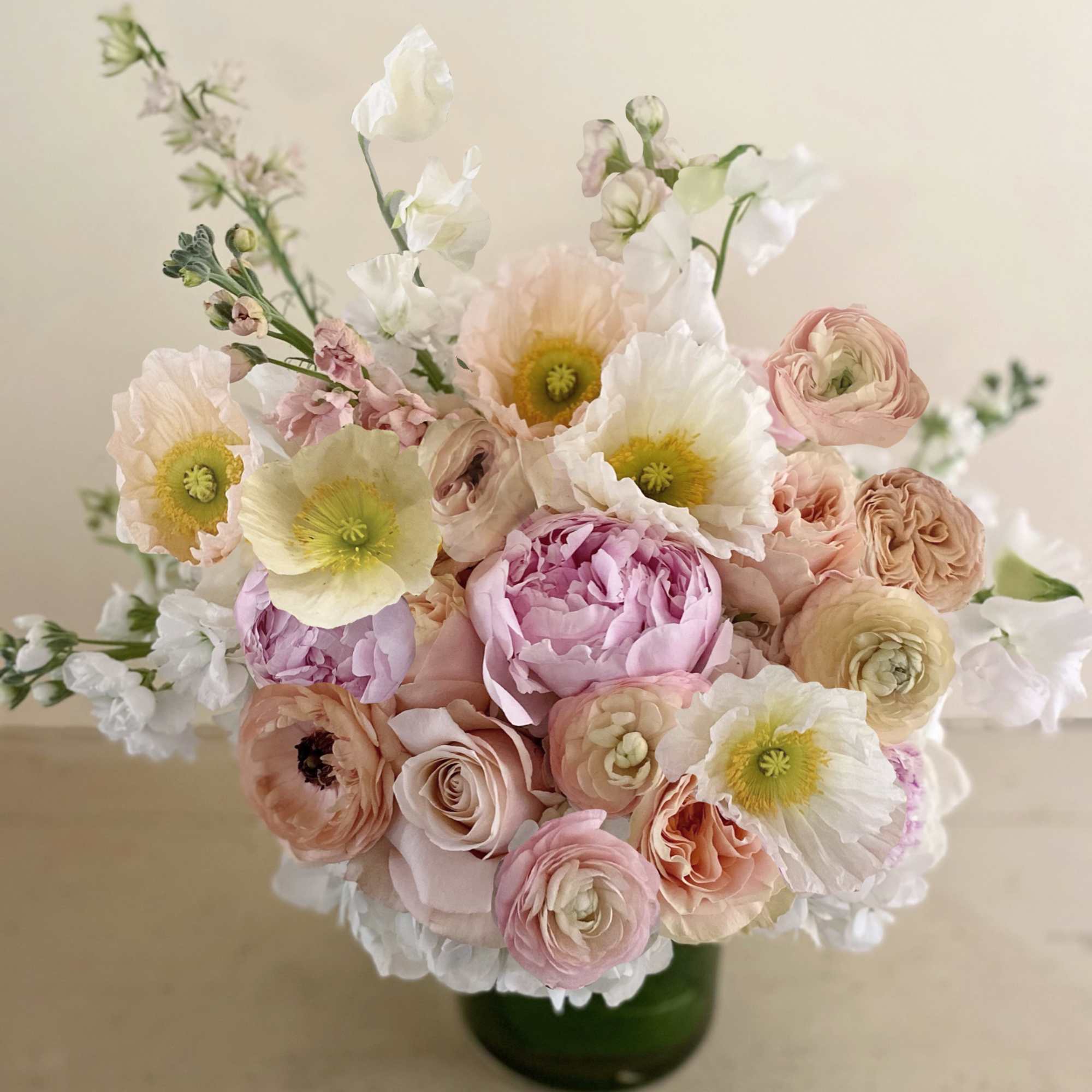 In Japanese Ichika (一千花) means: &ldquo;One thousand flowers''. A very aesthetic mix