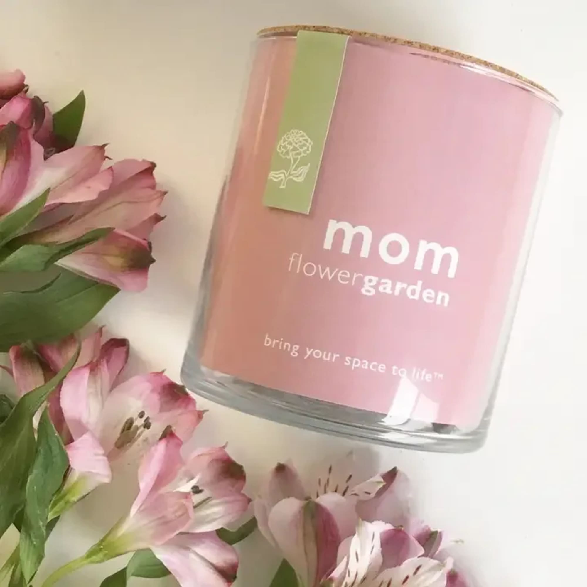 Grow moms love with this complete starter set of soil and seed