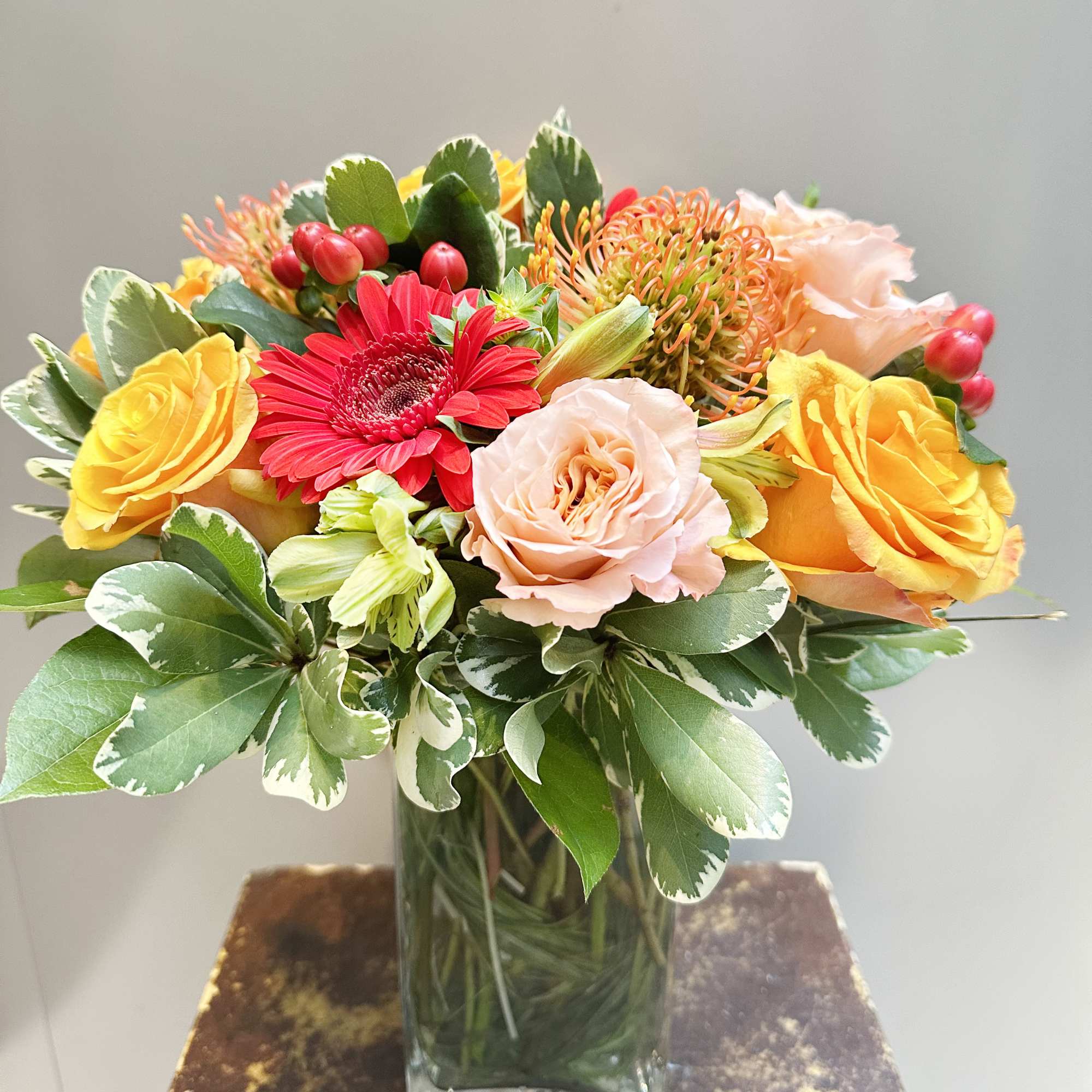 Bright and cheery. Designed to brighten up anyone's day.
, photo 2 of 2
