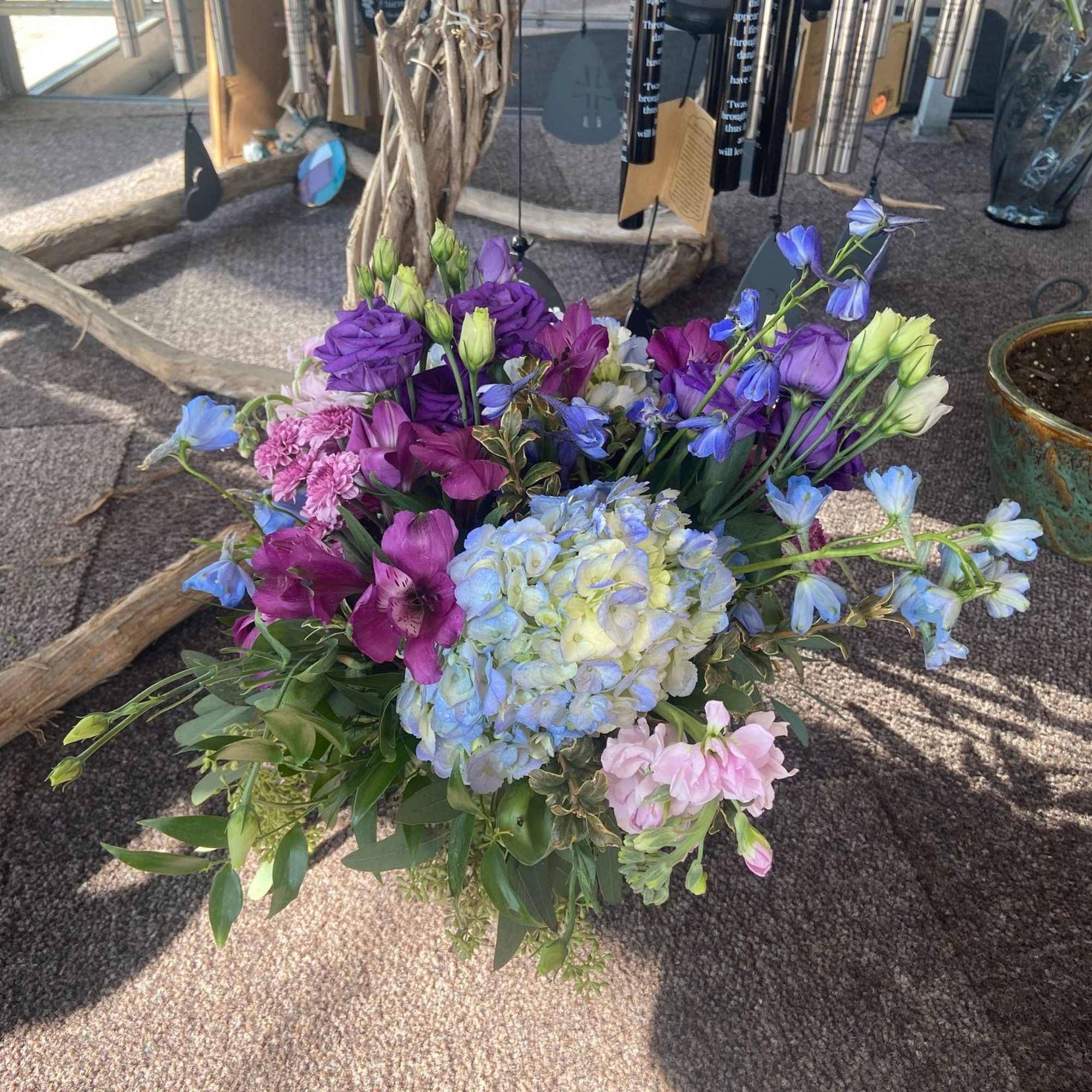 Square cube leaf lined and filled with blue hydrangea, lavender stock, blue, photo 2 of 5