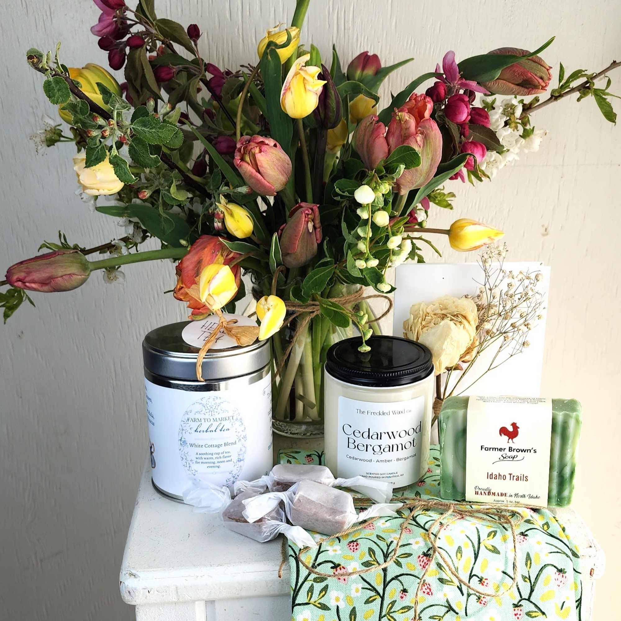 We are a small studio florist in a small town. Every bouquet, photo 4 of 4