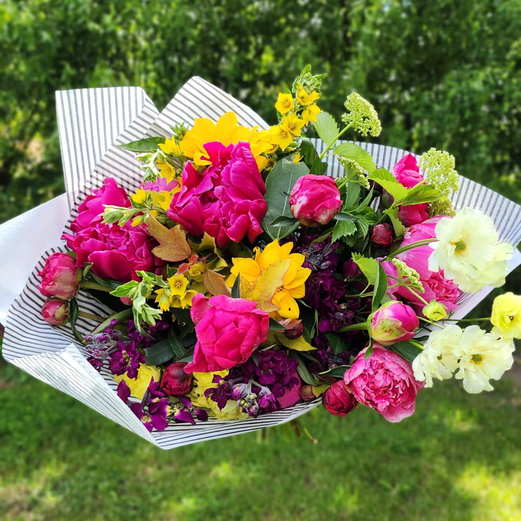 A fresh mix of stems chosen for their color and character&mdash;ready to, photo 2 of 9