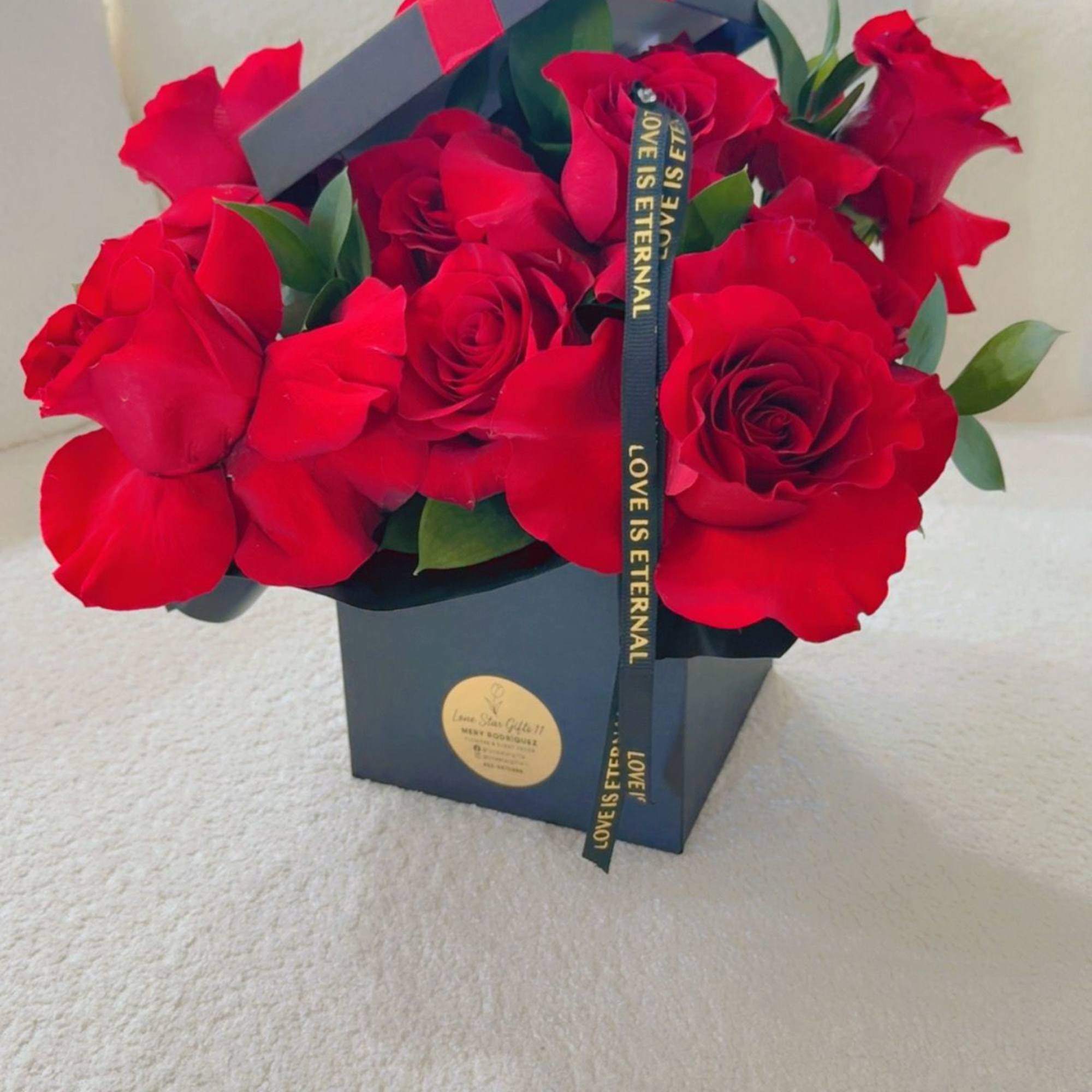 Elegant, timeless, and full of passion ️

Our Luxury Red Roses Box features