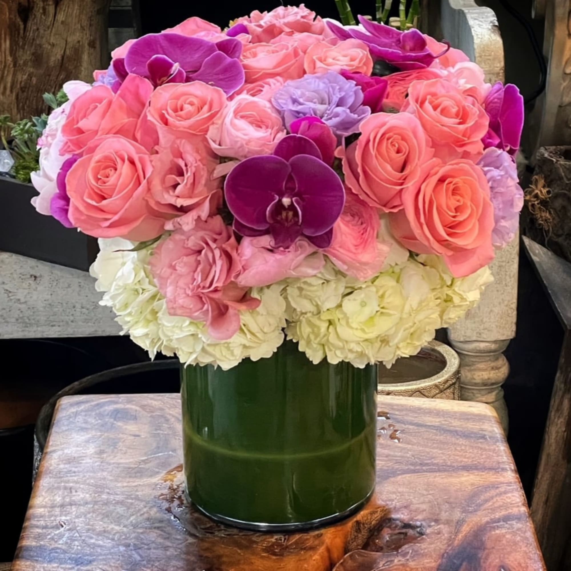 Roses, hydrangea, Phalaenopsis Orchid, Peonies, photo 2 of 2