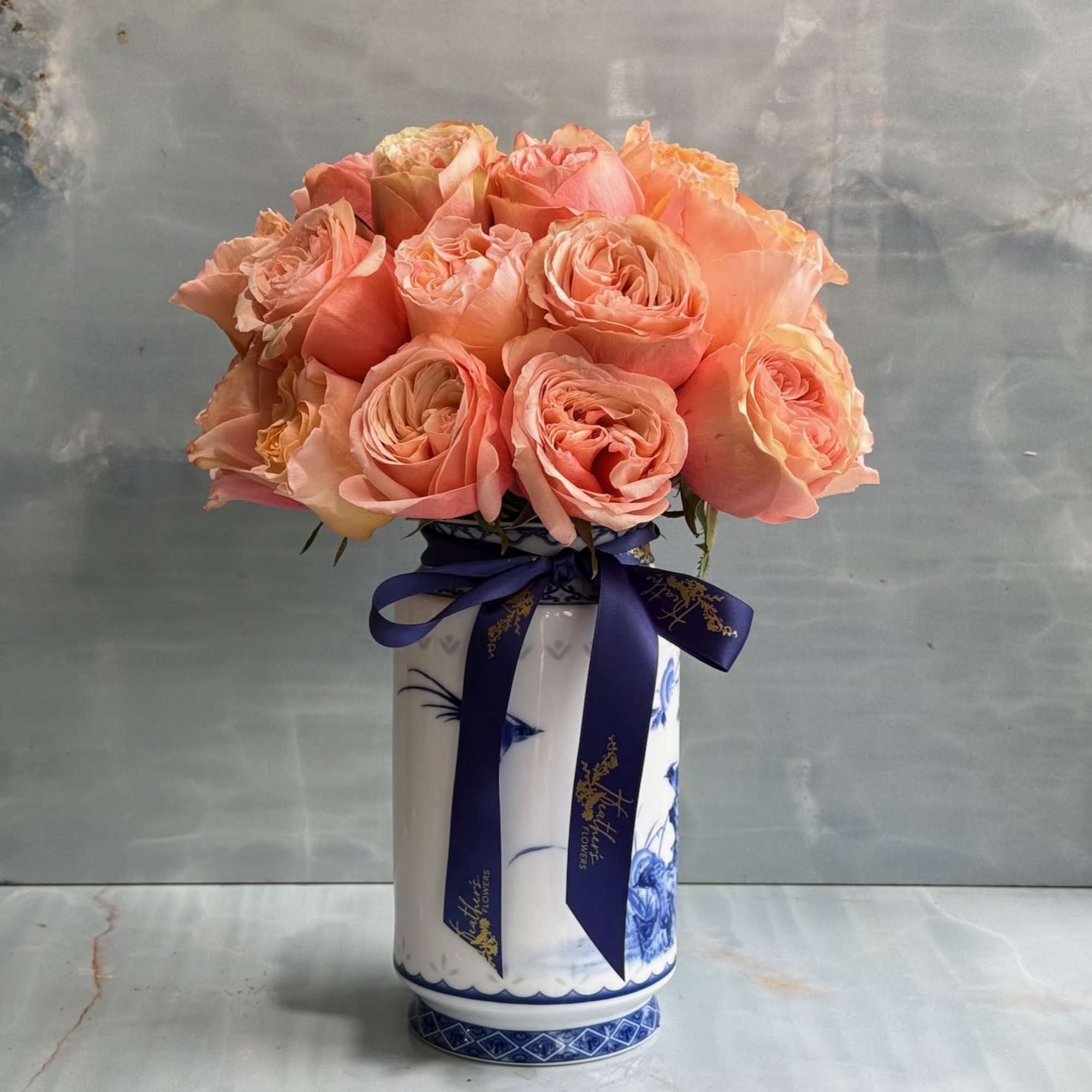 30 Premium garden Roses in custom ceramic vase. , photo 3 of 3