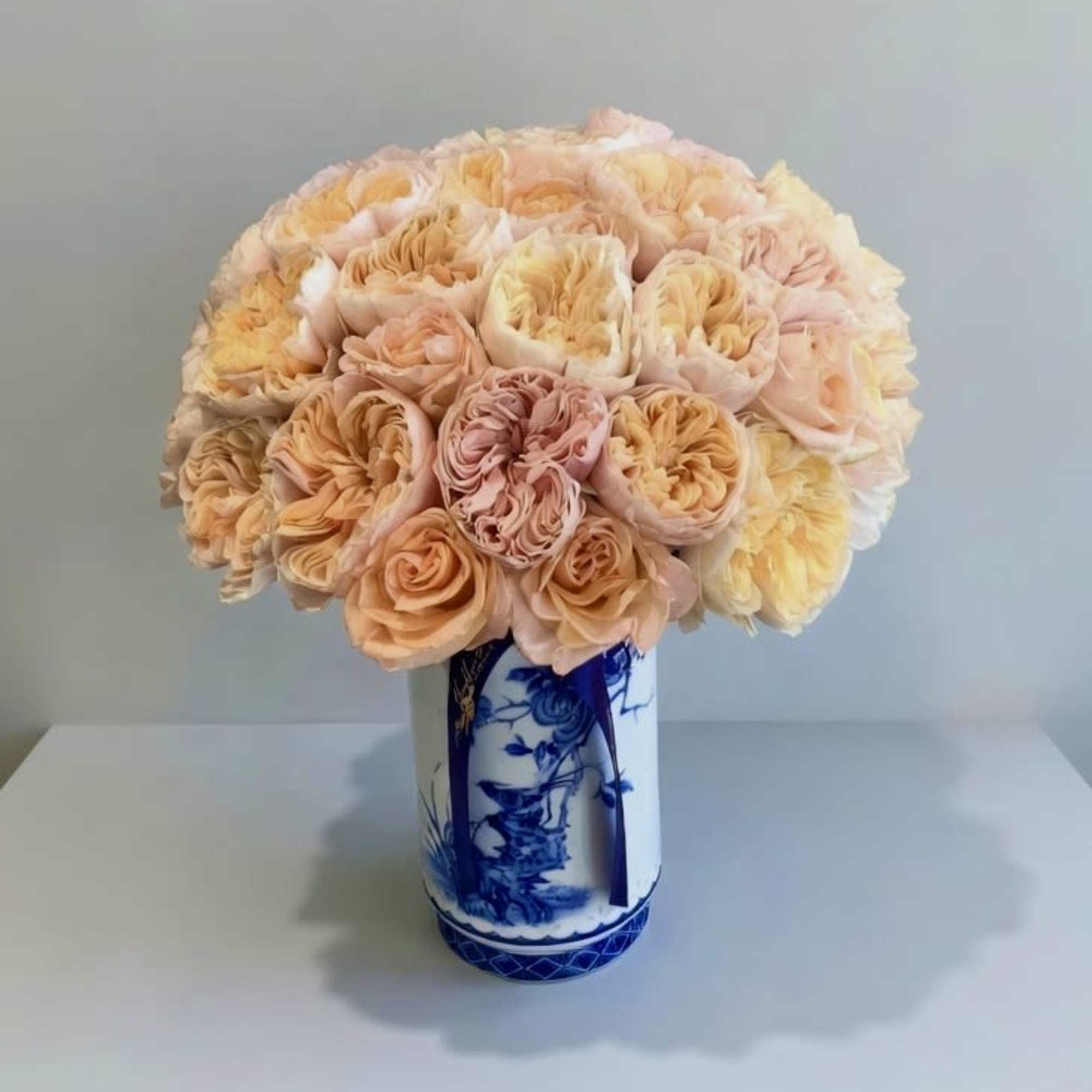 30 Premium garden Roses in custom ceramic vase. , photo 2 of 3