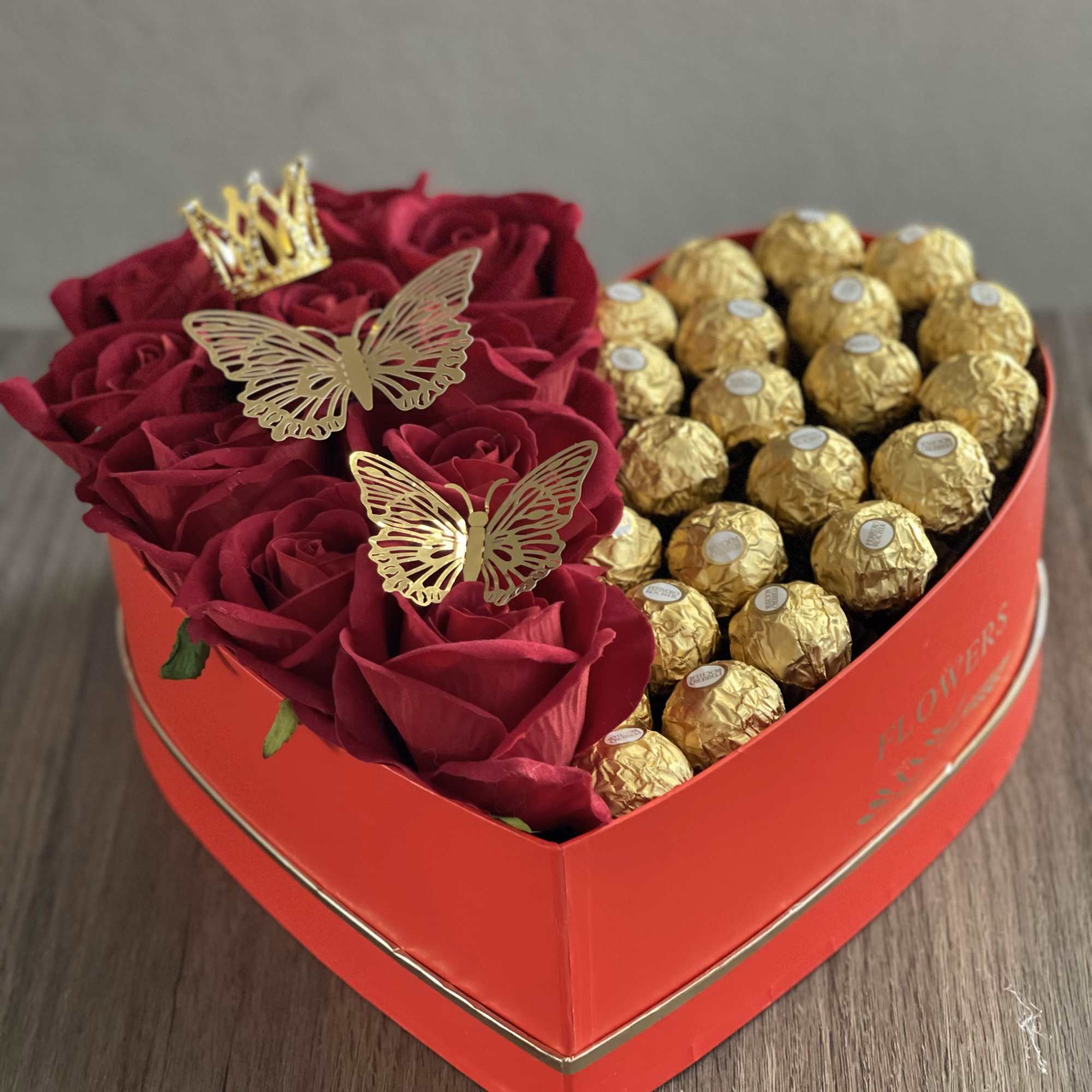 Heart-shaped box with red roses and gold-wrapped chocolates, photo 2 of 2