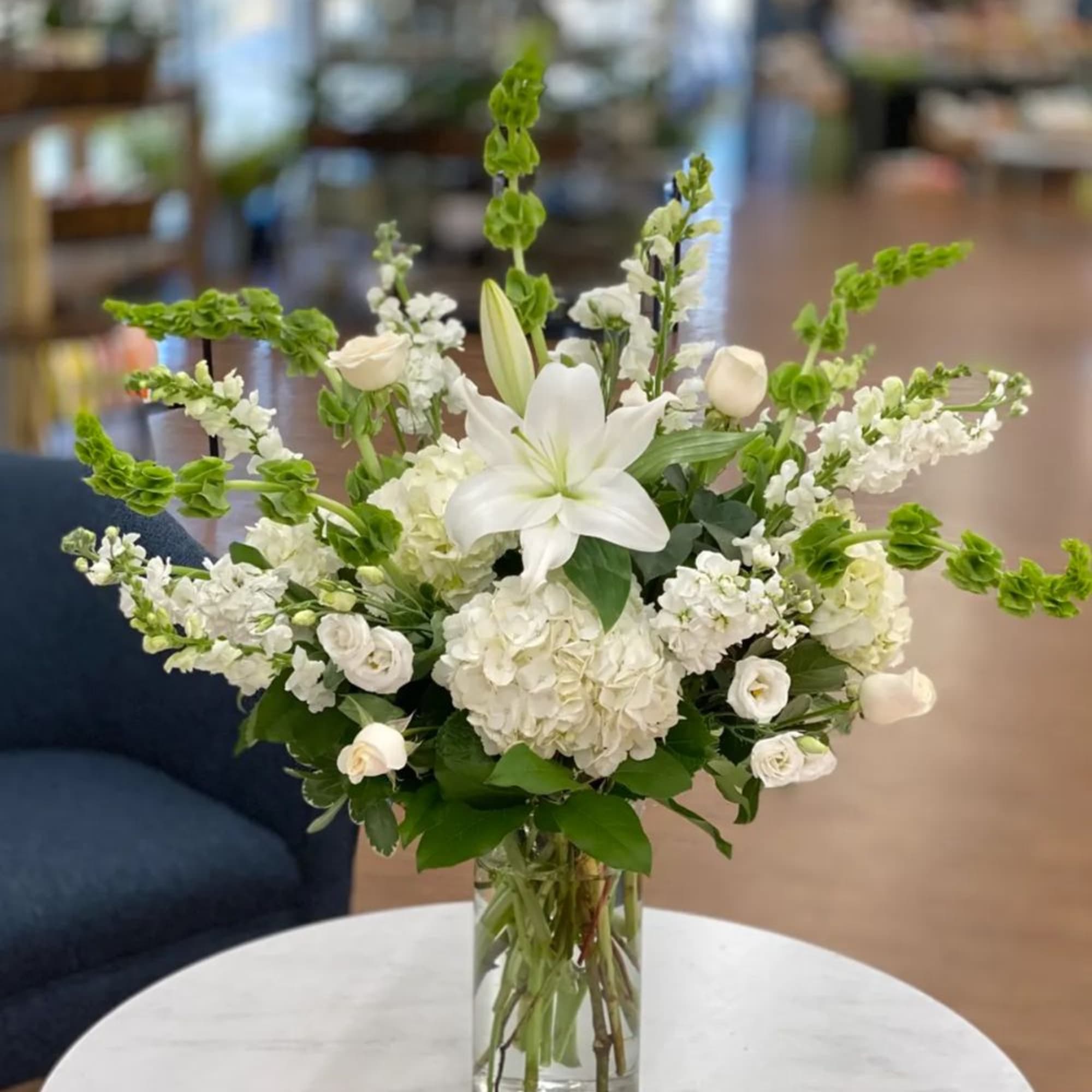 Our Designer&rsquo;s Choice arrangement is created with the freshest premium blooms currently
