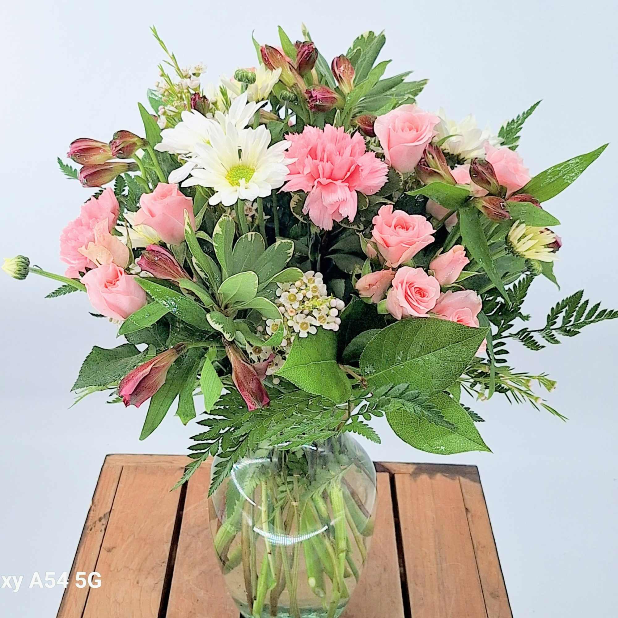 Whoever you're sending this bouquet to, your loved ones are sure to