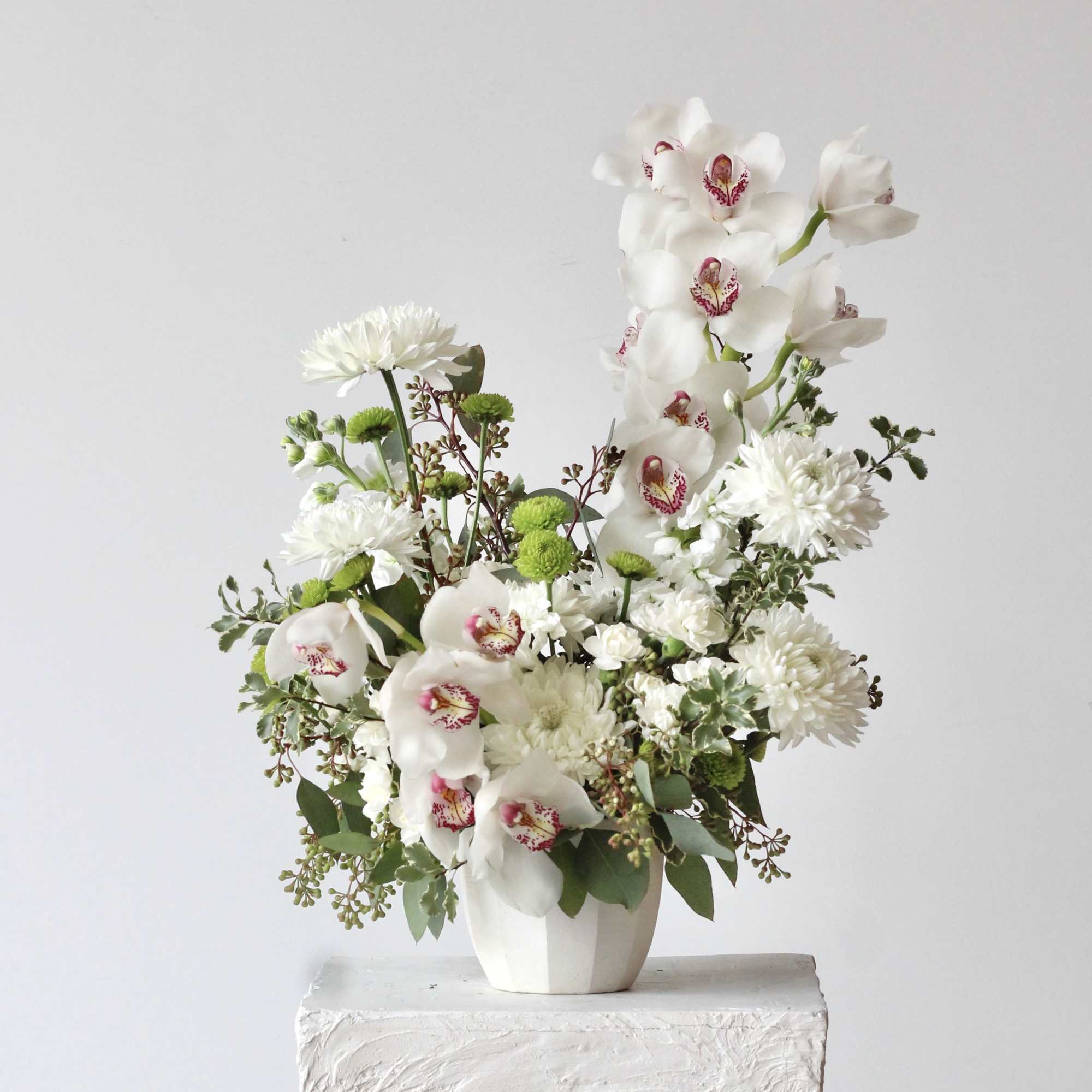 Experience the art of floristry with our Designer&rsquo;s Choice Floral Arrangement. Our, photo 4 of 10