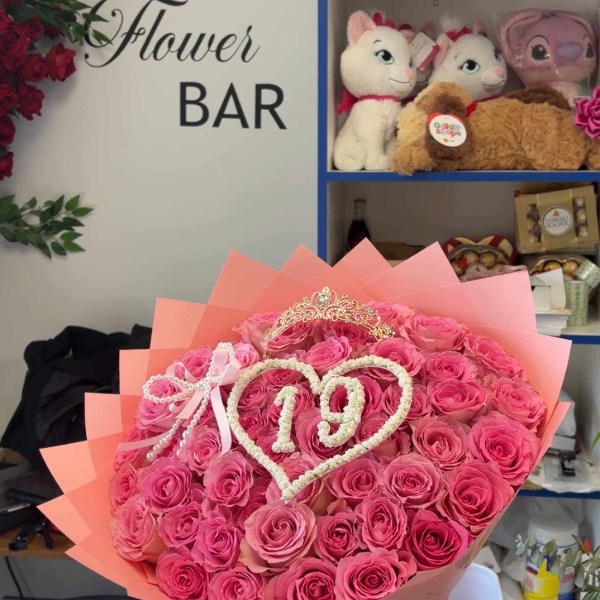 Ramo de rosas rosados para cumplea&ntilde;era en Long Island New York, photo 4 of 6