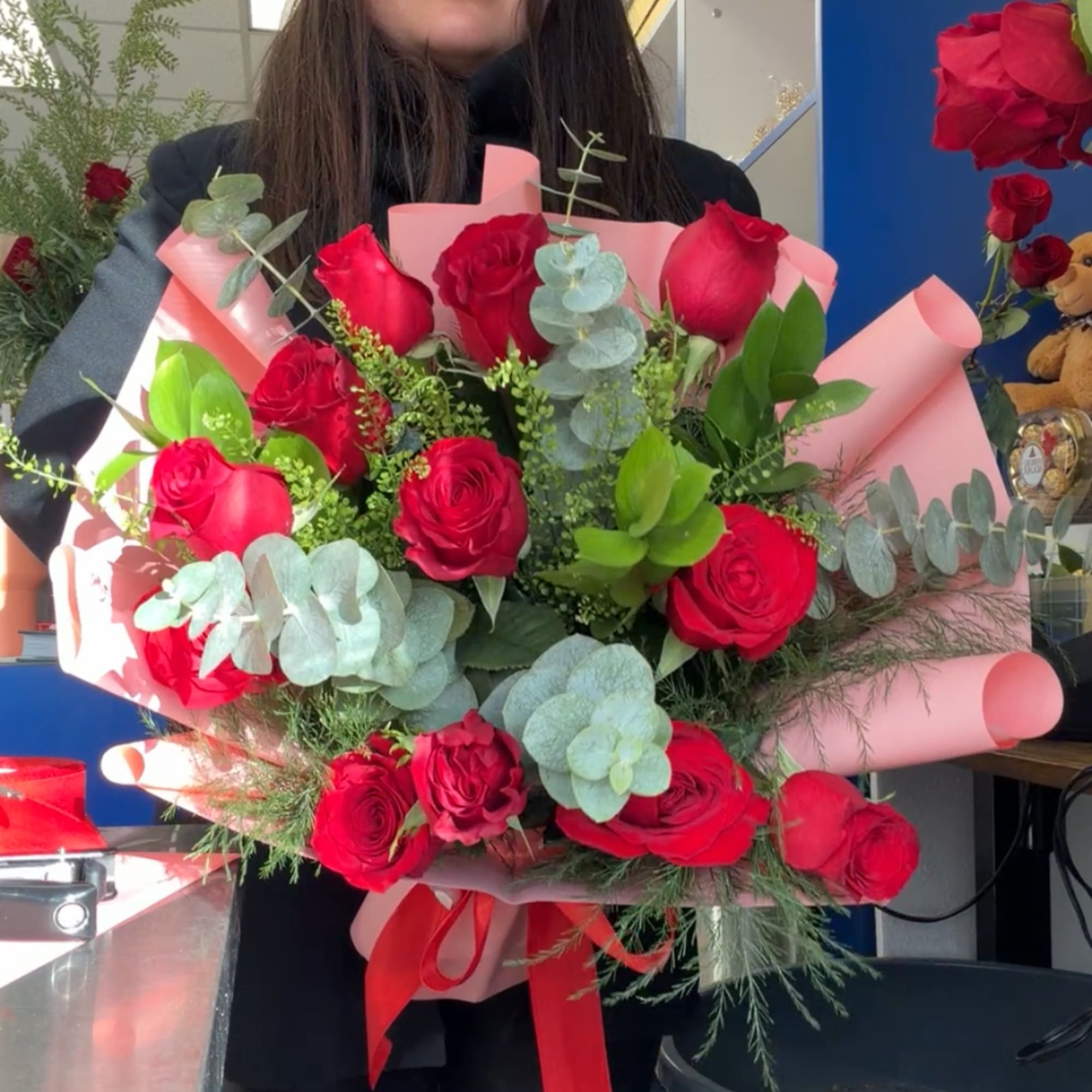 Ramo de 12 rosas en Long Island New York