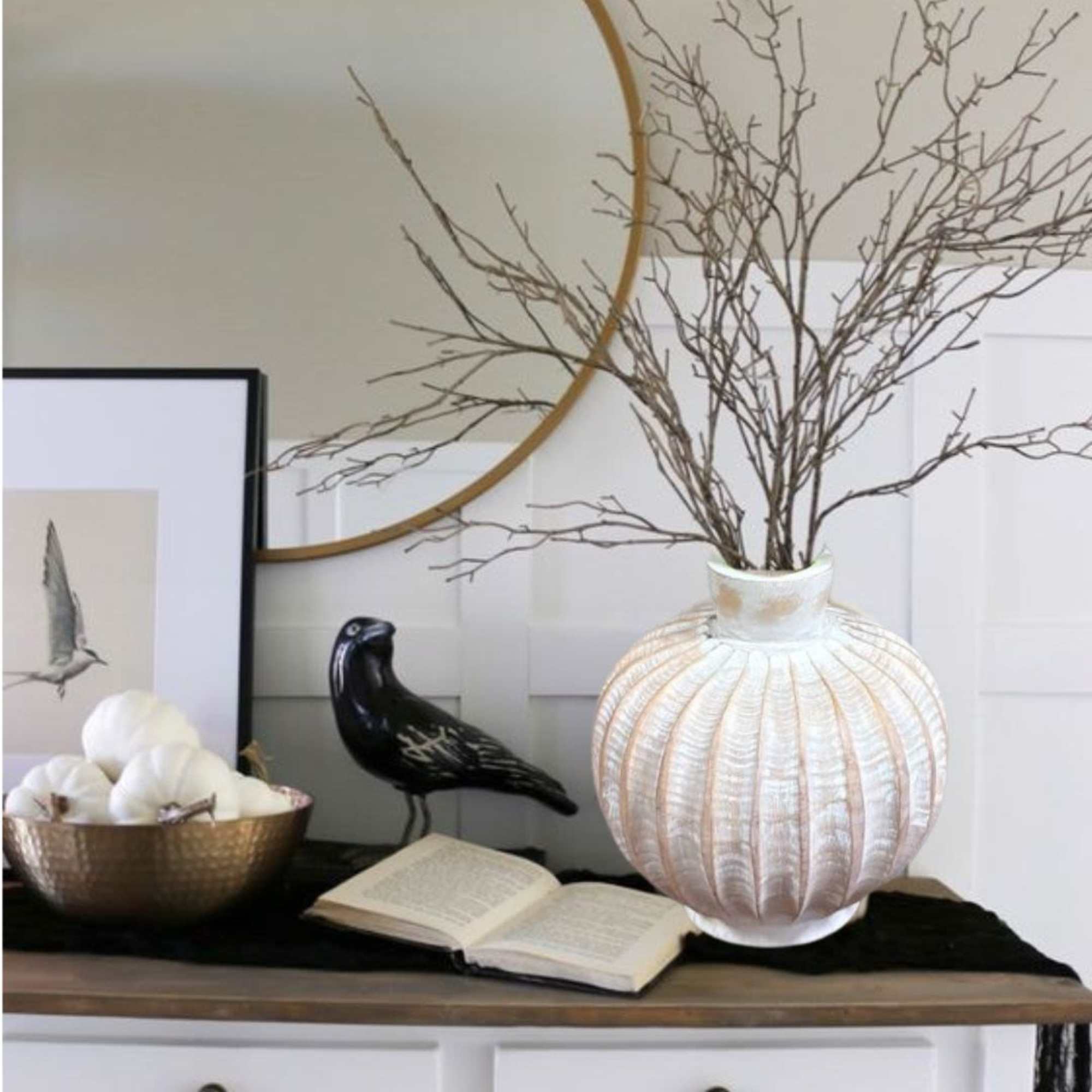 Small Round Fluted Vase Table Decor Ribbed Vase
, photo 3 of 3