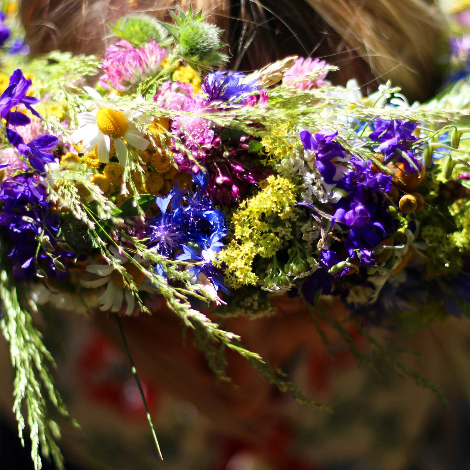 Petals &amp; Blooms Flowers offers beautiful handcrafted, original, custom wedding flower crowns.
