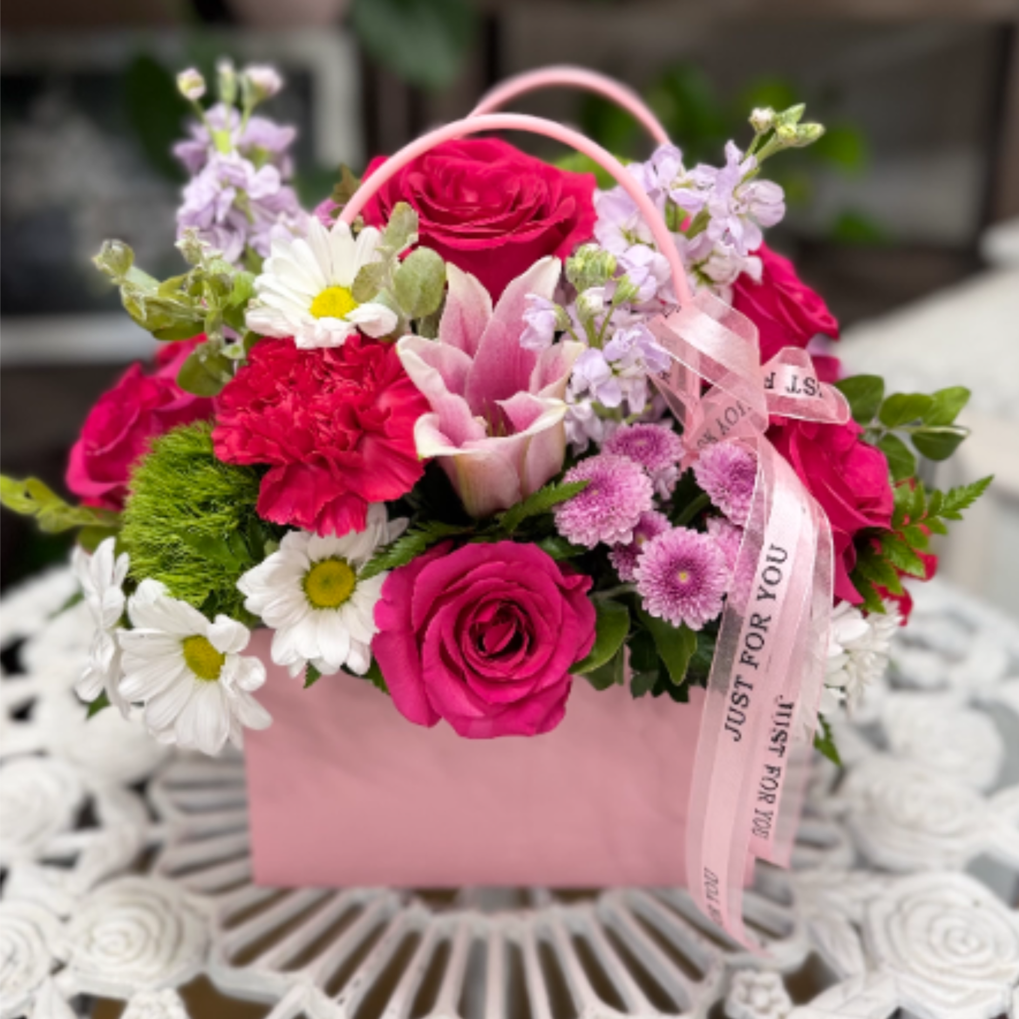 Beautiful, fresh, and super cute flower arrangement. 
Small flower bag. 
Includes a, photo 2 of 2