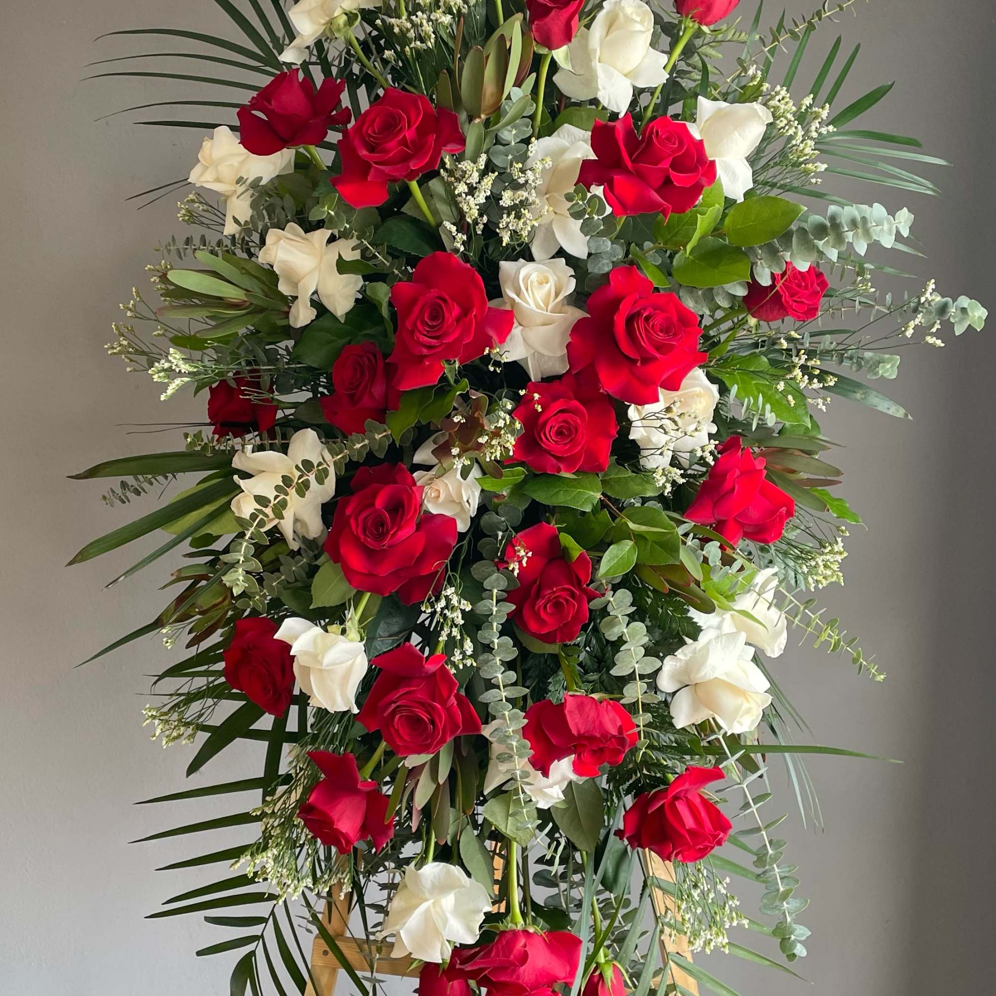 This is a wonderful option for a funeral service, church or graveside