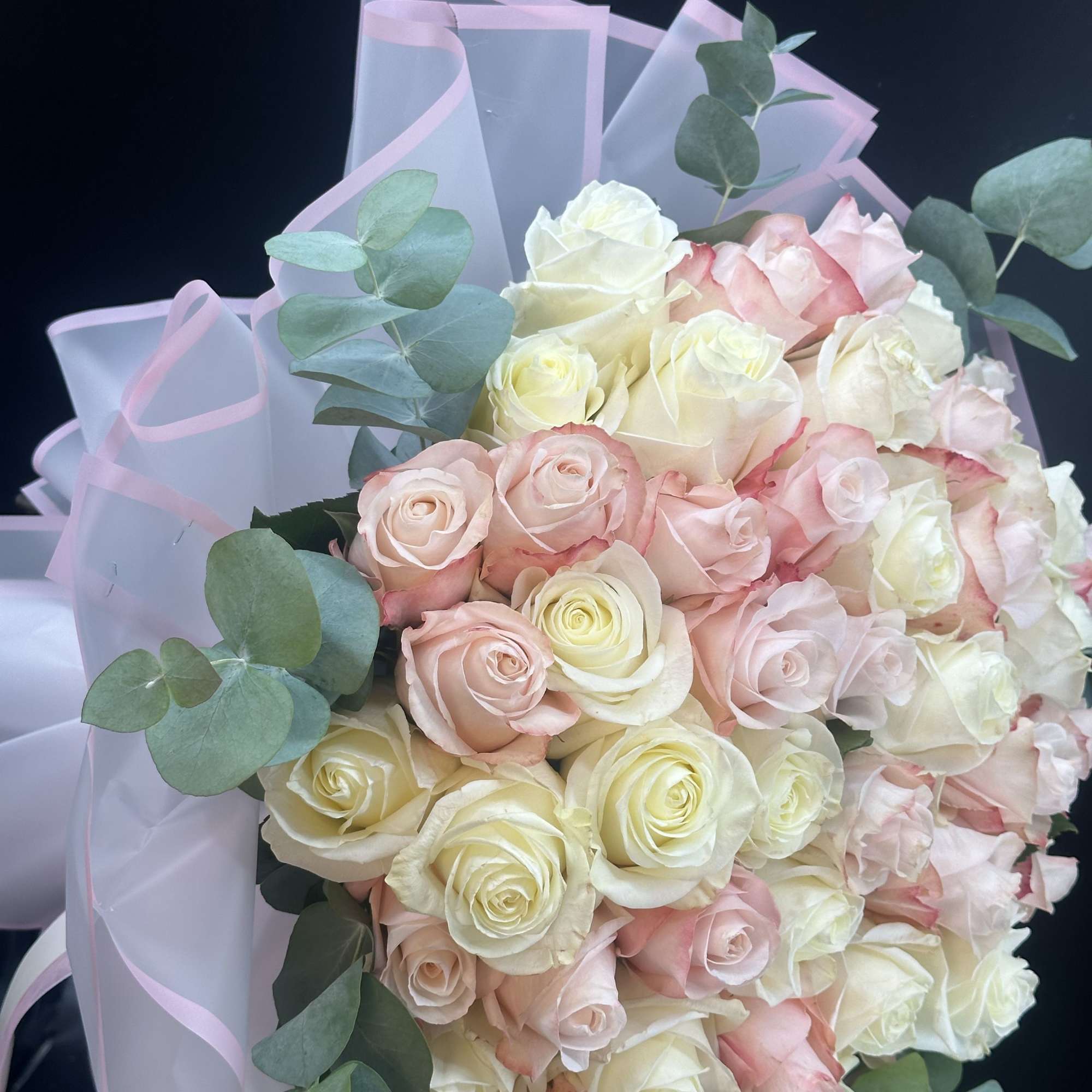 A romantic composition of 50 Roses ,artfully gathered into a perfect round, photo 9 of 10
