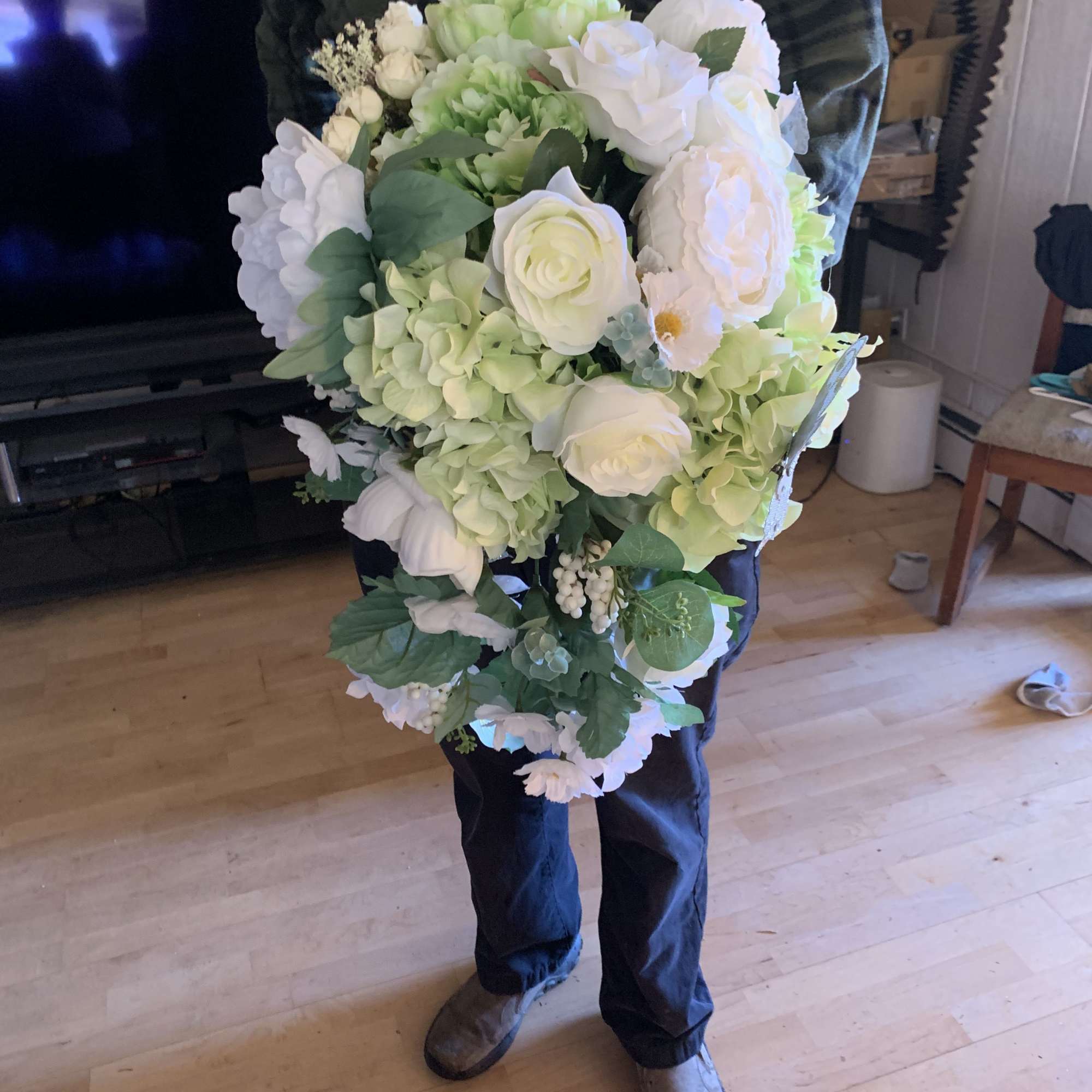 A lush cascade of white roses and pale green hydrangeas-this large bridal