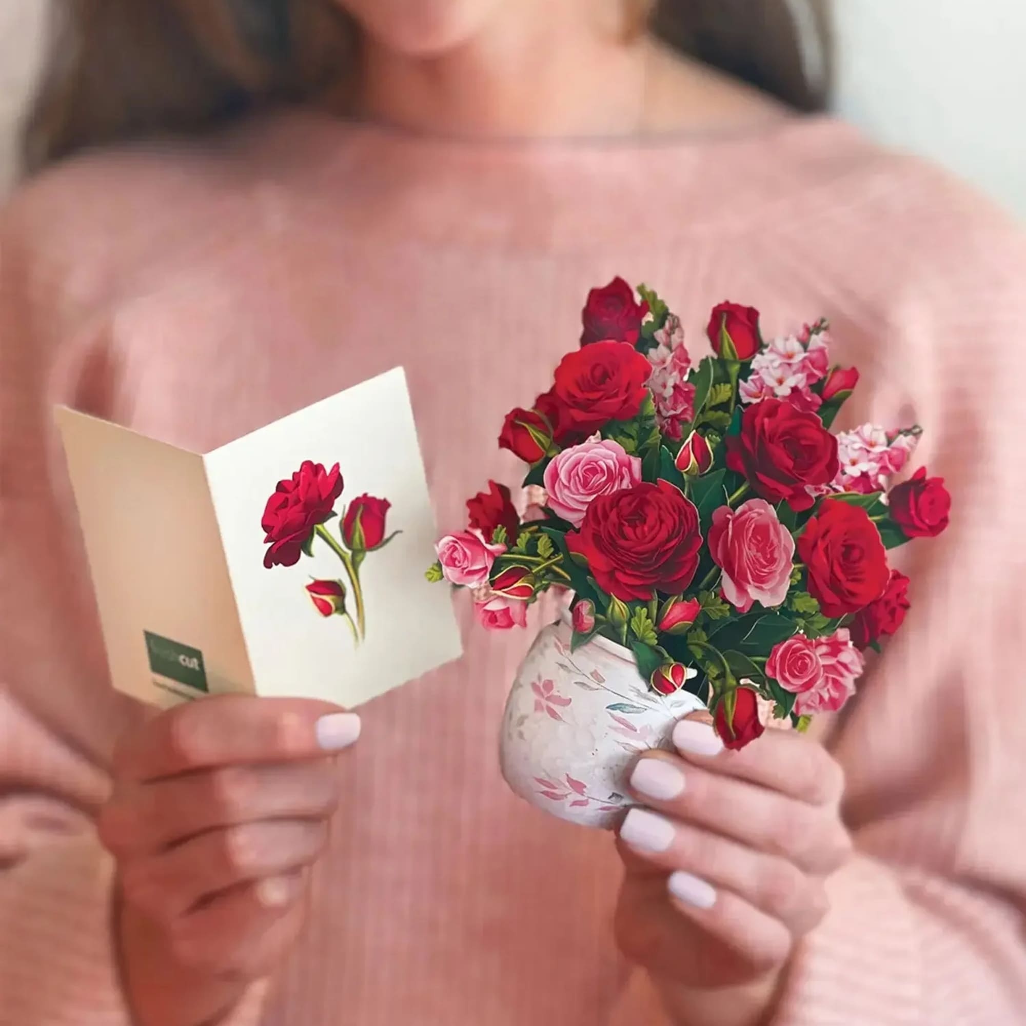 Effortlessly charming, the Mini Blooming Rose Bouquet is a burst of garden, photo 2 of 5
